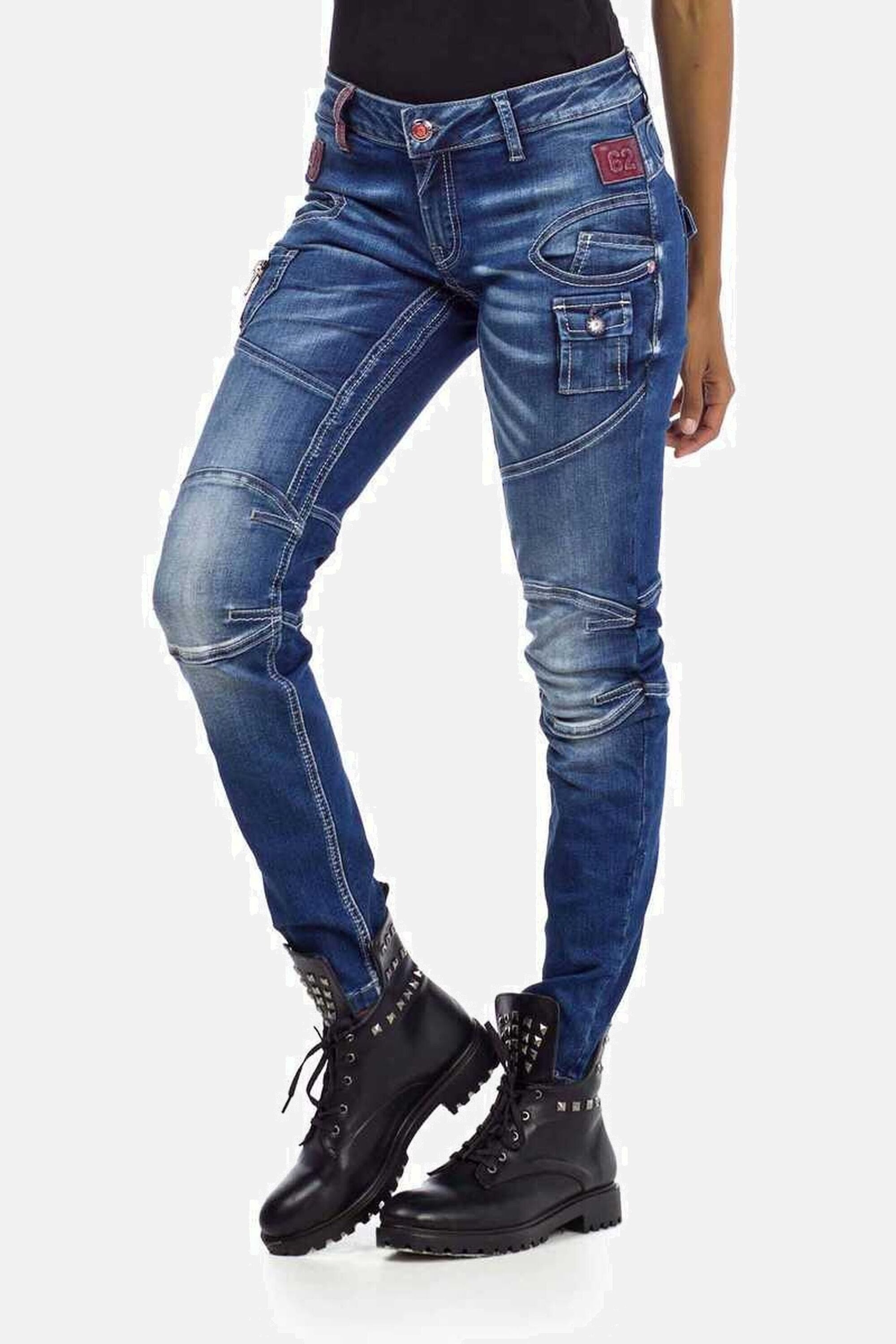 Cipo & Baxx Slim-fit-Jeans Jeans mit modischen Ziernähten, WD358