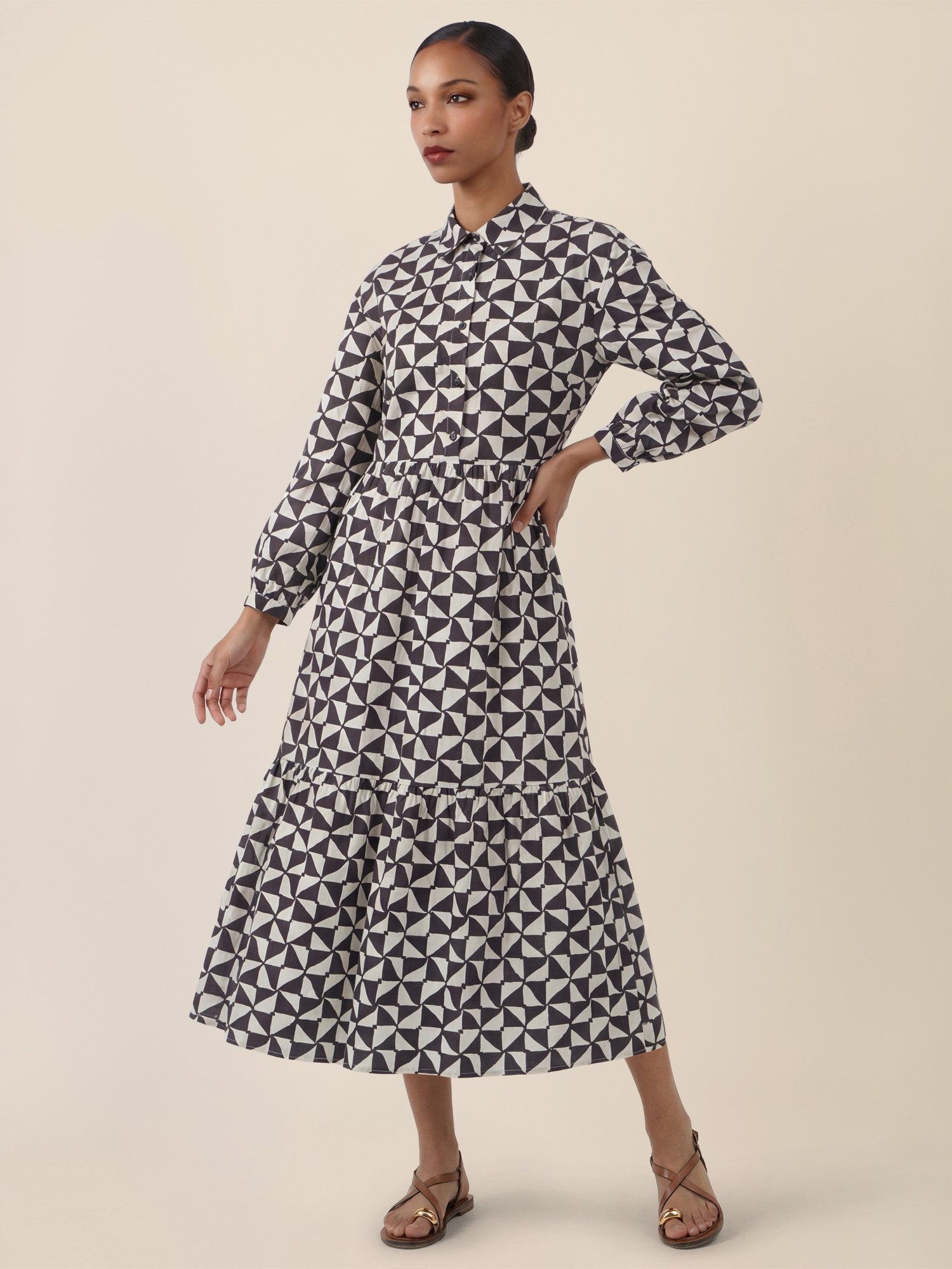 Apart Midikleid mit Stufenrock und Print günstig online kaufen
