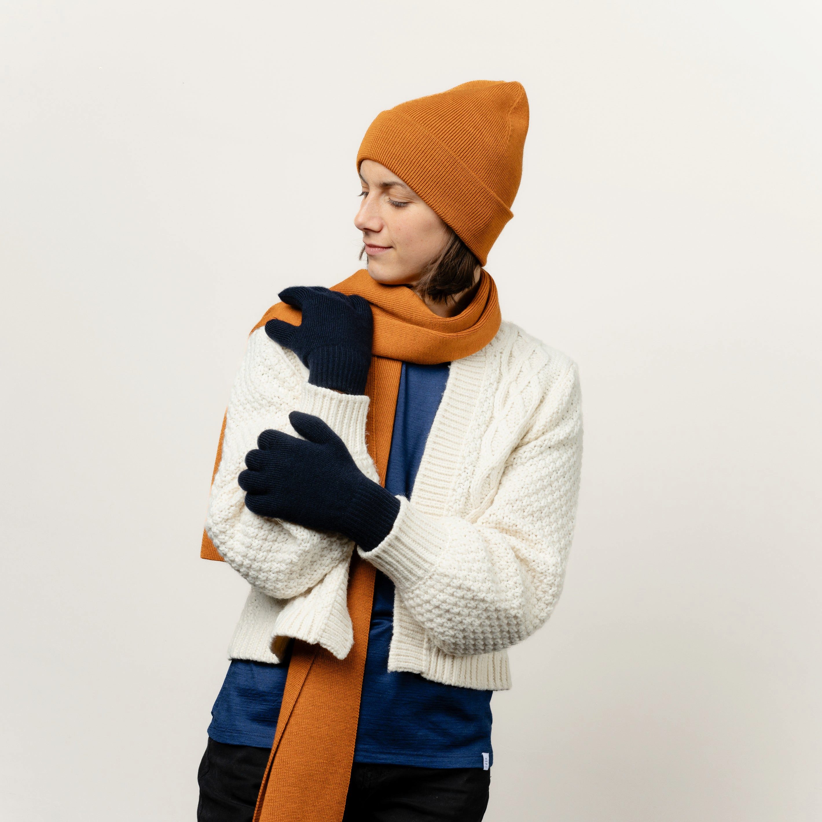 Tom Fyfe Strickhandschuhe TOM FYFE Merino Handschuhe Unisex Dunkelblau / L/XL
