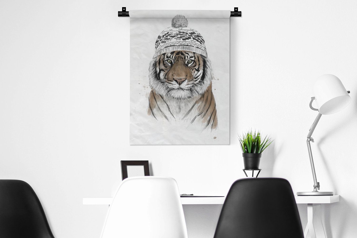 MuchoWow Wanddekoobjekt Tiger - Mütze - Wand, Tapisserie, für der Wohnzimmer, Schlafzimmer Winter - an Deko Weiß