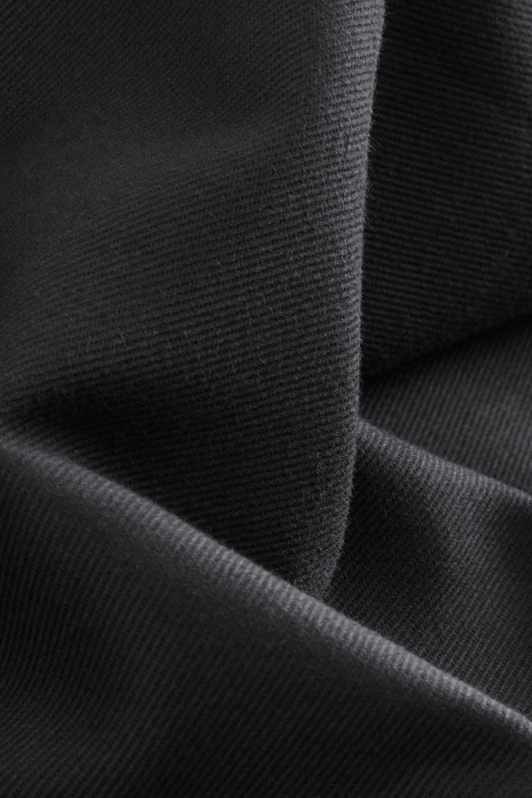 Next Chinohose Edle angeraute Straight Fit Chinohose mit Gürtel (1-tlg)