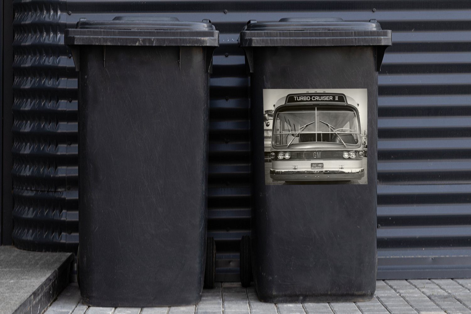 MuchoWow Wandsticker St), Abfalbehälter Container, Sticker, - - Vintage Mülleimer-aufkleber, Bus (1 Mülltonne, - Schwarz Weiß