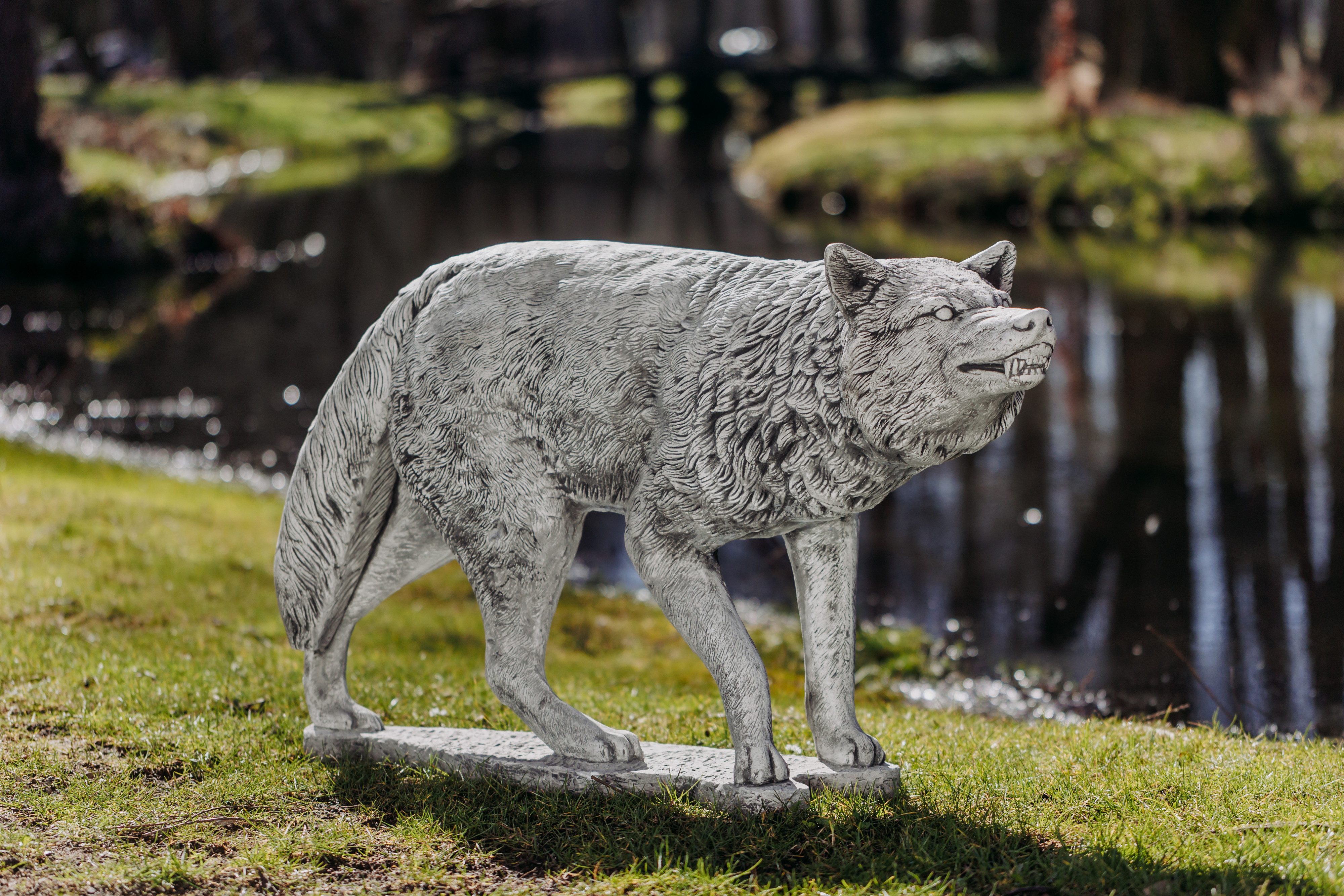 gartendekoparadies.de Gartenfigur Wolf Steinfigur Tierfigur Gartendeko 130 cm Steinguss 189 kg, Frostsicher