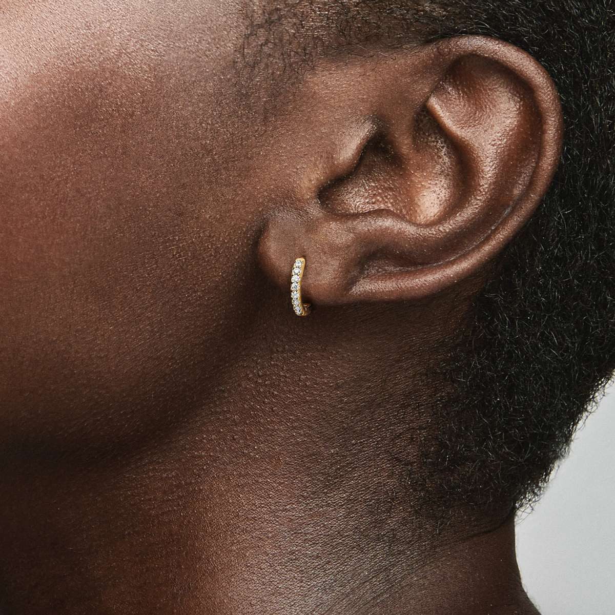 Pandora Paar Creolen 263015C01, für Damen Funkelnde Umarmung Goldfarben