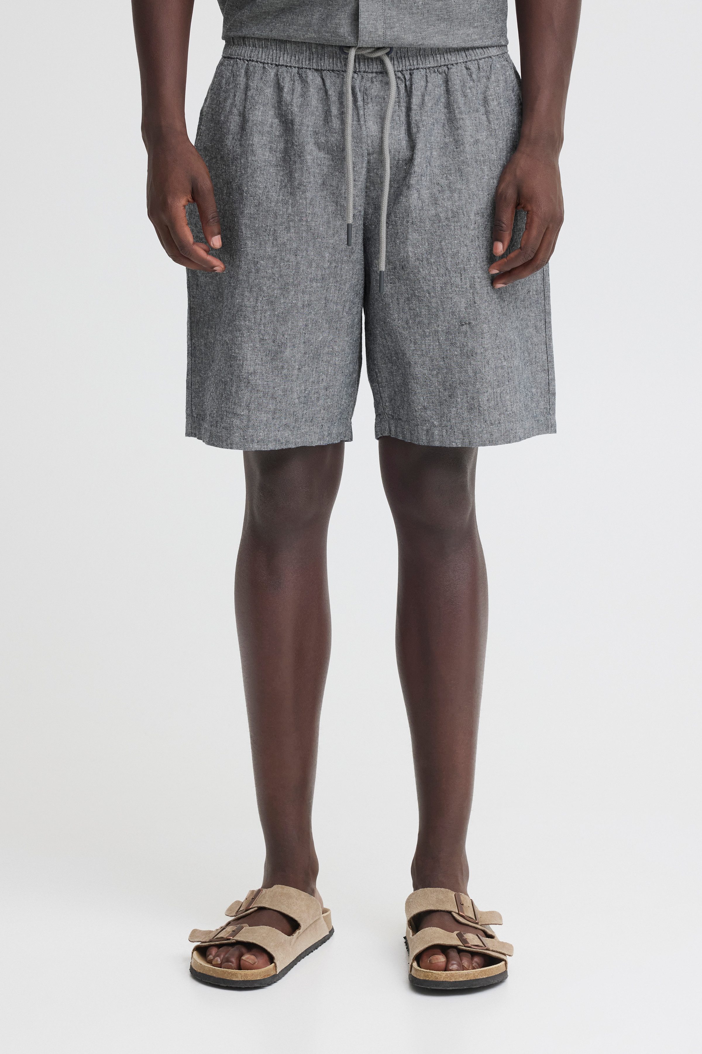 Blend Bermudas BHABAN LIN SHORTS PP NOOS in sommerlicher Leinen-Optik