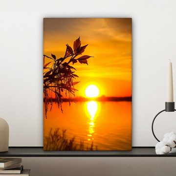 OneMillionCanvasses® Leinwandbild Sonnenuntergang - Wasser - Pflanzen - Orange, (1 St), Leinwandbild fertig bespannt inkl. Zackenaufhänger, Gemälde, 20x30 cm