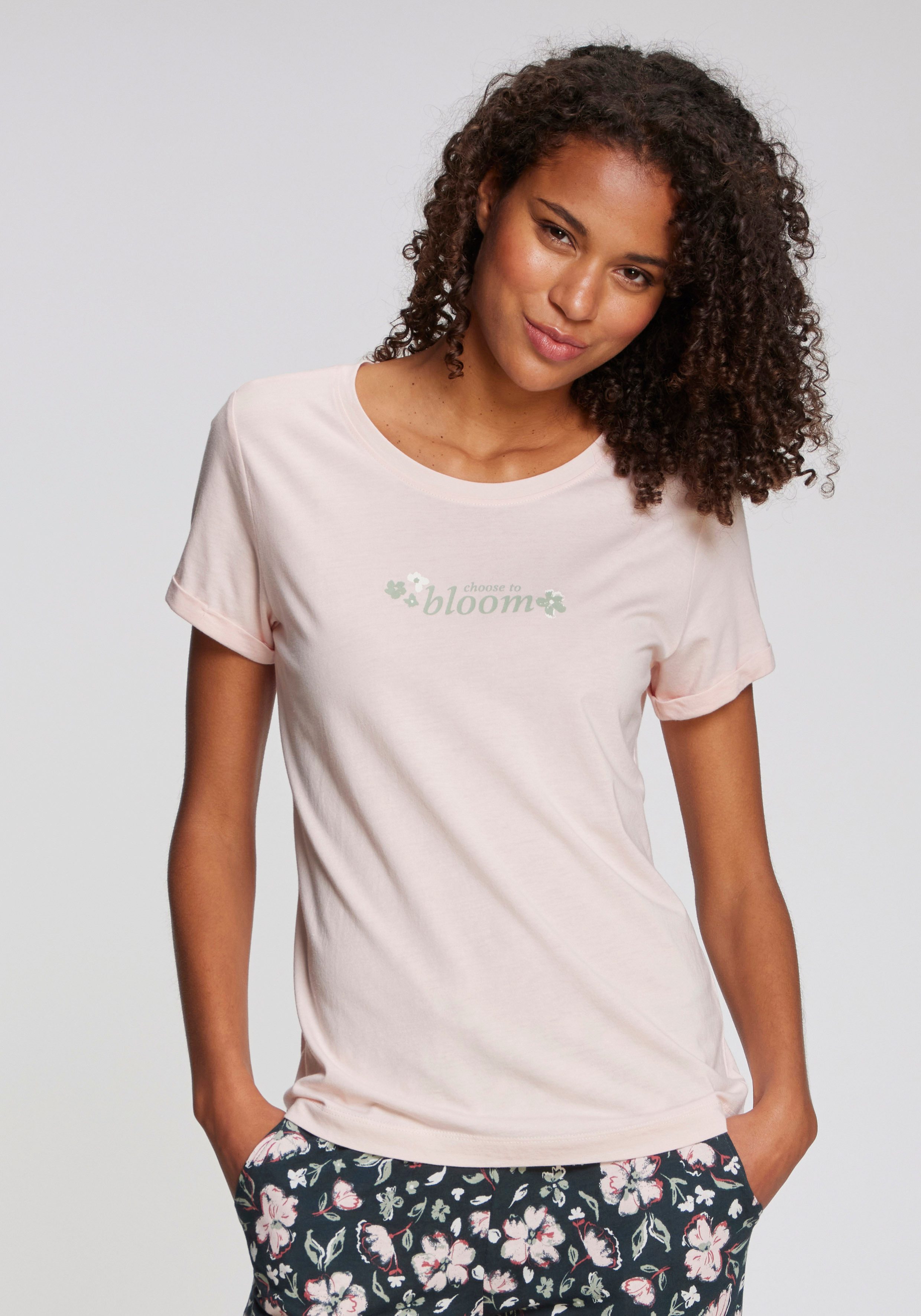 s.Oliver Pyjamaoberteil mit kleinem Frontprint. € 17,99