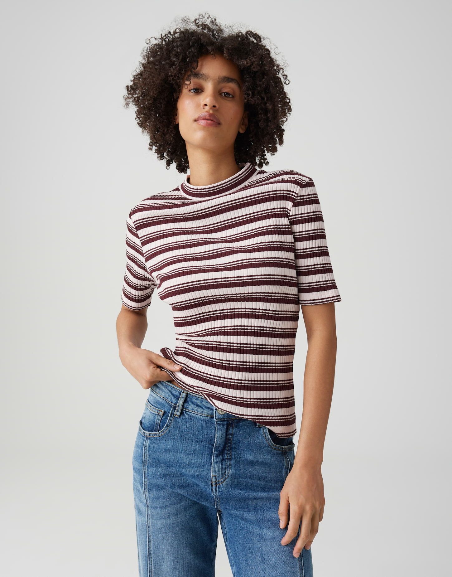OPUS Kurzarmshirt Gestreiftes Rippshirt aus BCI Cotton Slim Fit Vielseitig kombinierbar für casual Looks