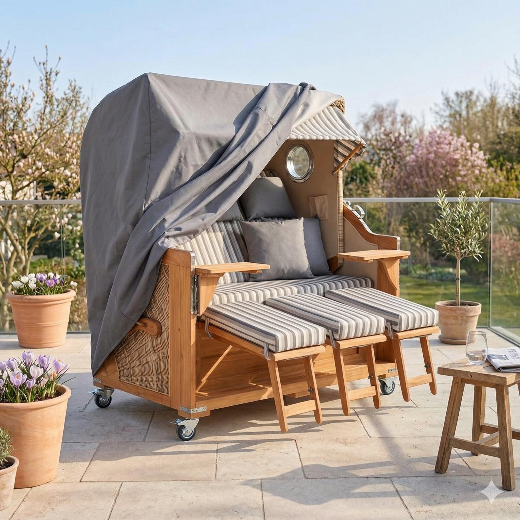 MR.DEKO Strandkorb XXL 3-Sitzer Teak Volllieger 170cm Bullauge, Gestreift, für 3 Personen, BxTxH: 0x0x0 cm, Volllieger, Baltikum XXL, (Luxus-Komplettset 4-tlg. inkl. Abdeckhaube, 4-tlg., Strandkorb inkl. Abdeckhaube, Rollen und Lifter-System), Wetterfestes Komplettset mit Rollen & Lifter, Fertig montiert
