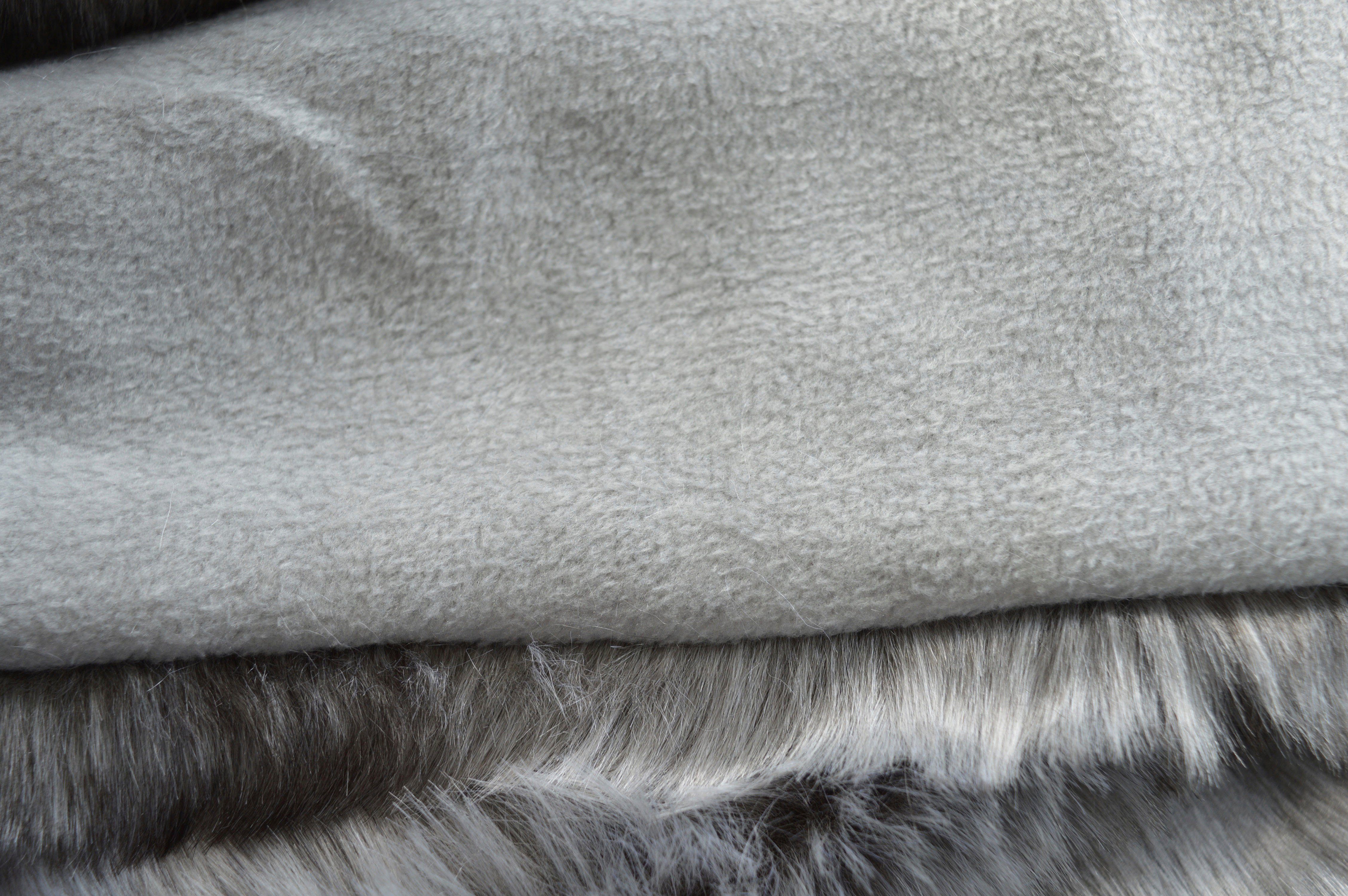 Wohndecke Wolf, MESANA, aus hochwertigem Fellimitat, Kuscheldecke, 150x200 cm