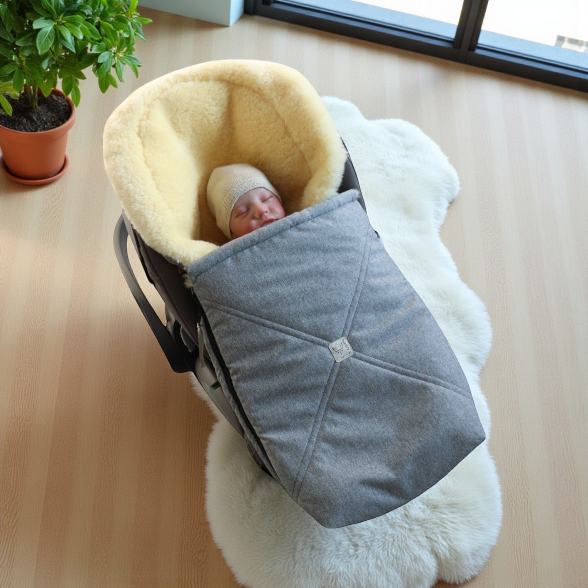 Kaiser Fußsack Emmy Lammfell Babyschalen Fußsack