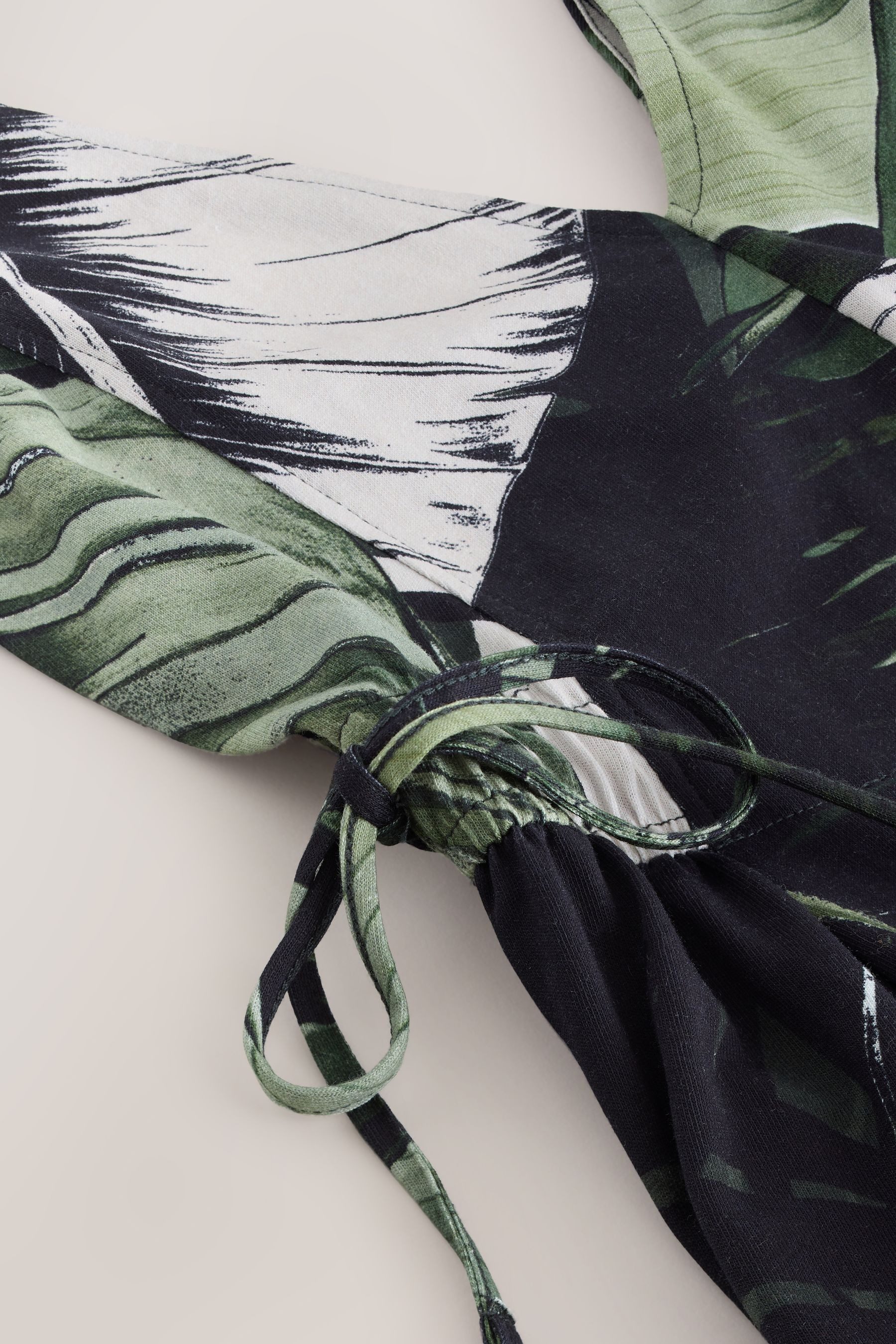 Next Jumpsuit Jersey-Jumpsuit mit V-Ausschnitt (1-tlg)