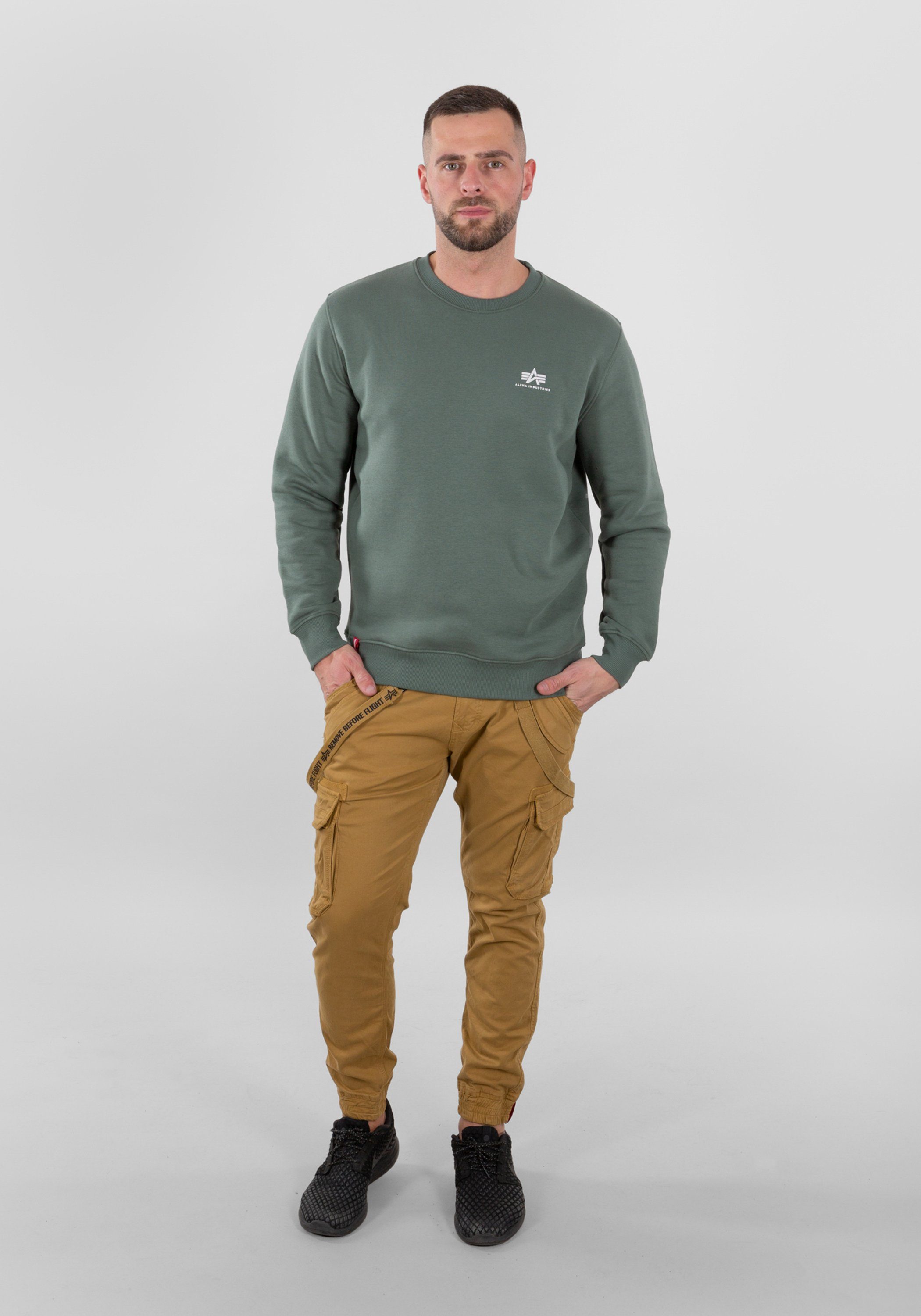 Alpha Industries Sweatshirts Logo vintage Men Small Sweater - Industries green Sweater Alpha Basic