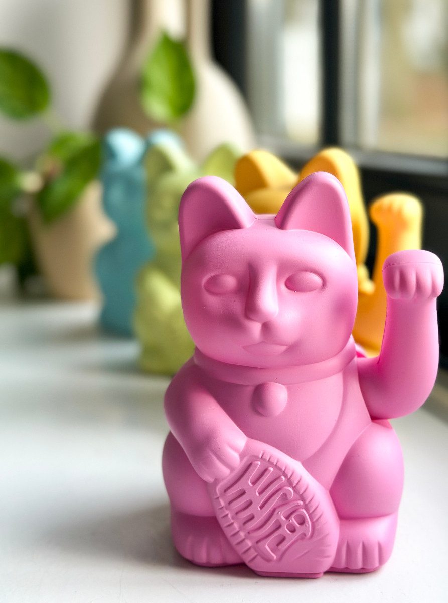Donkey Products Dekofigur Lucky Cat Mini Winkekatze hot pink 10cm