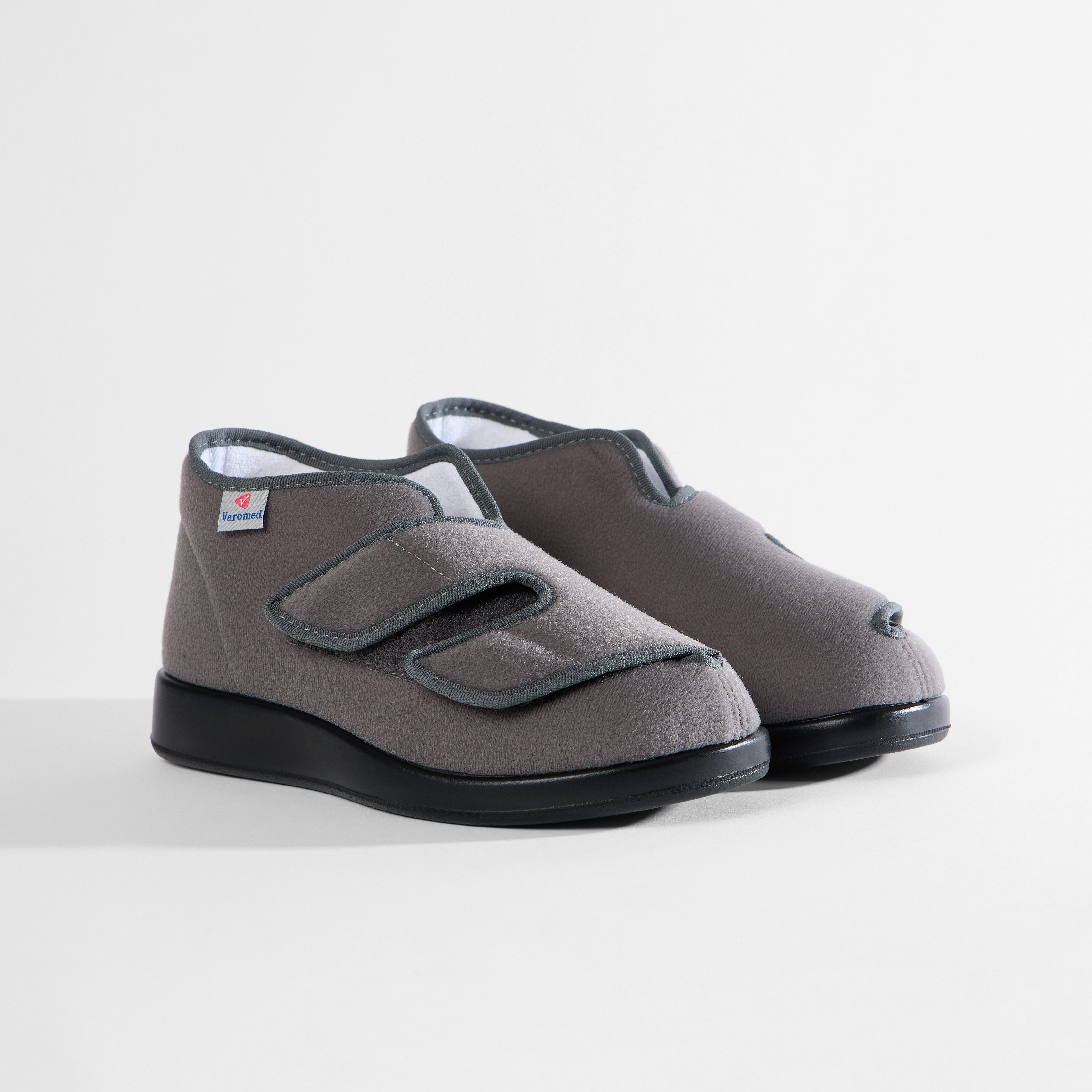 VAROMED Genua Gesundheitsschuhe Damen & Herren Hausschuh
