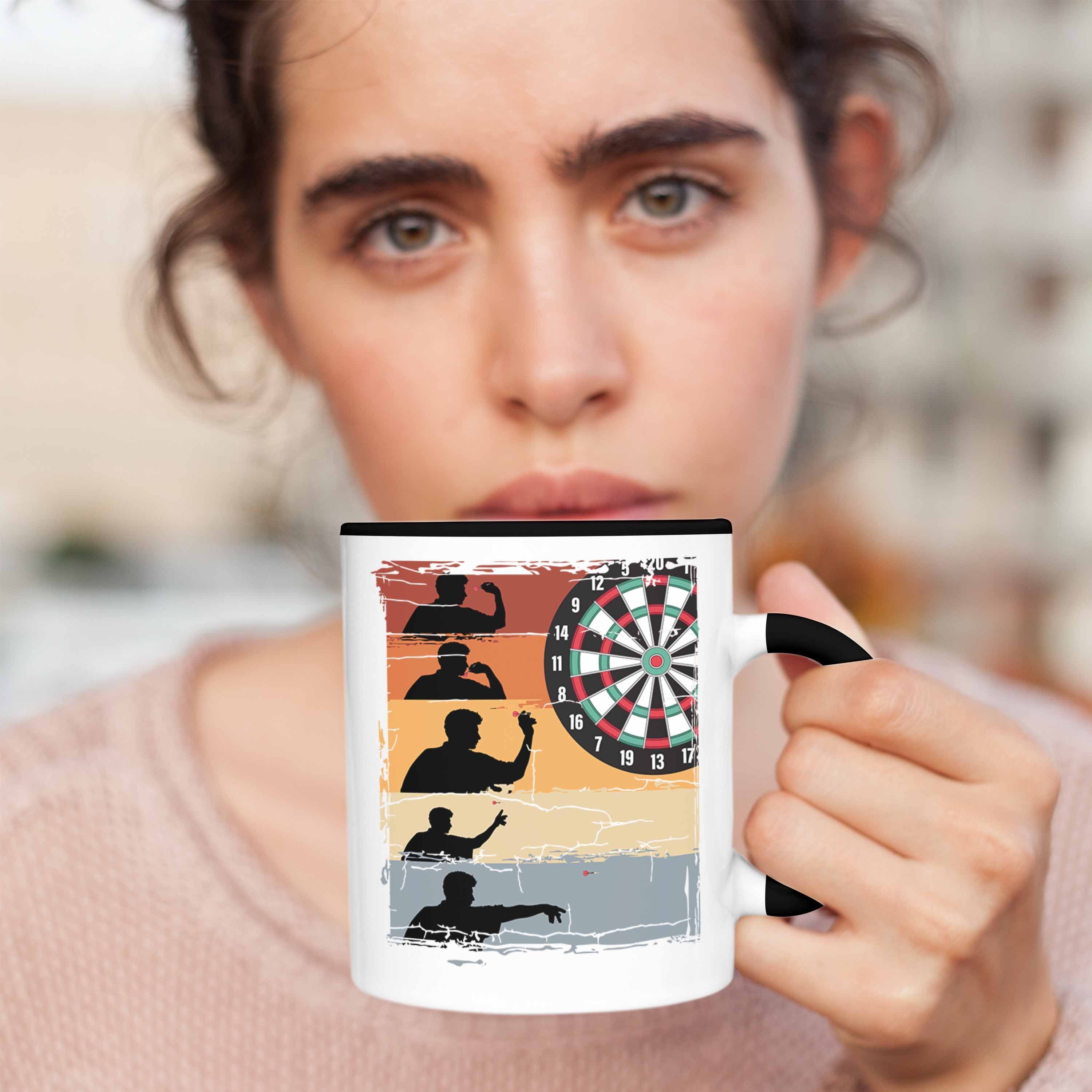 Tasse Schwarz Trendation Dart-Spieler Grafik Dartpfeil Tasse Trendation Spruch Männer Geschenkidee Dart-Spieler -