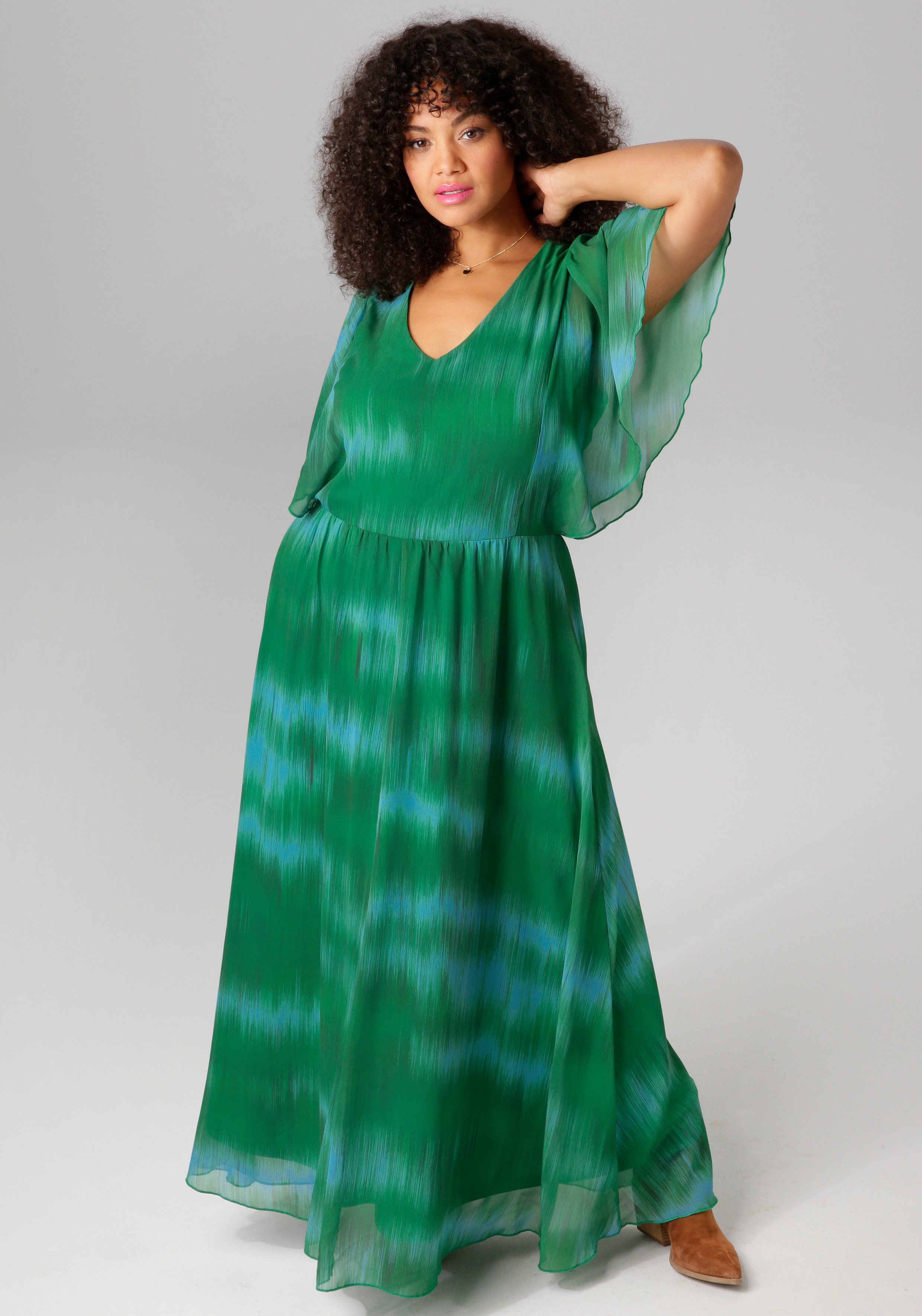 Aniston PLUS Maxikleid, zeitloses Design günstig online kaufen