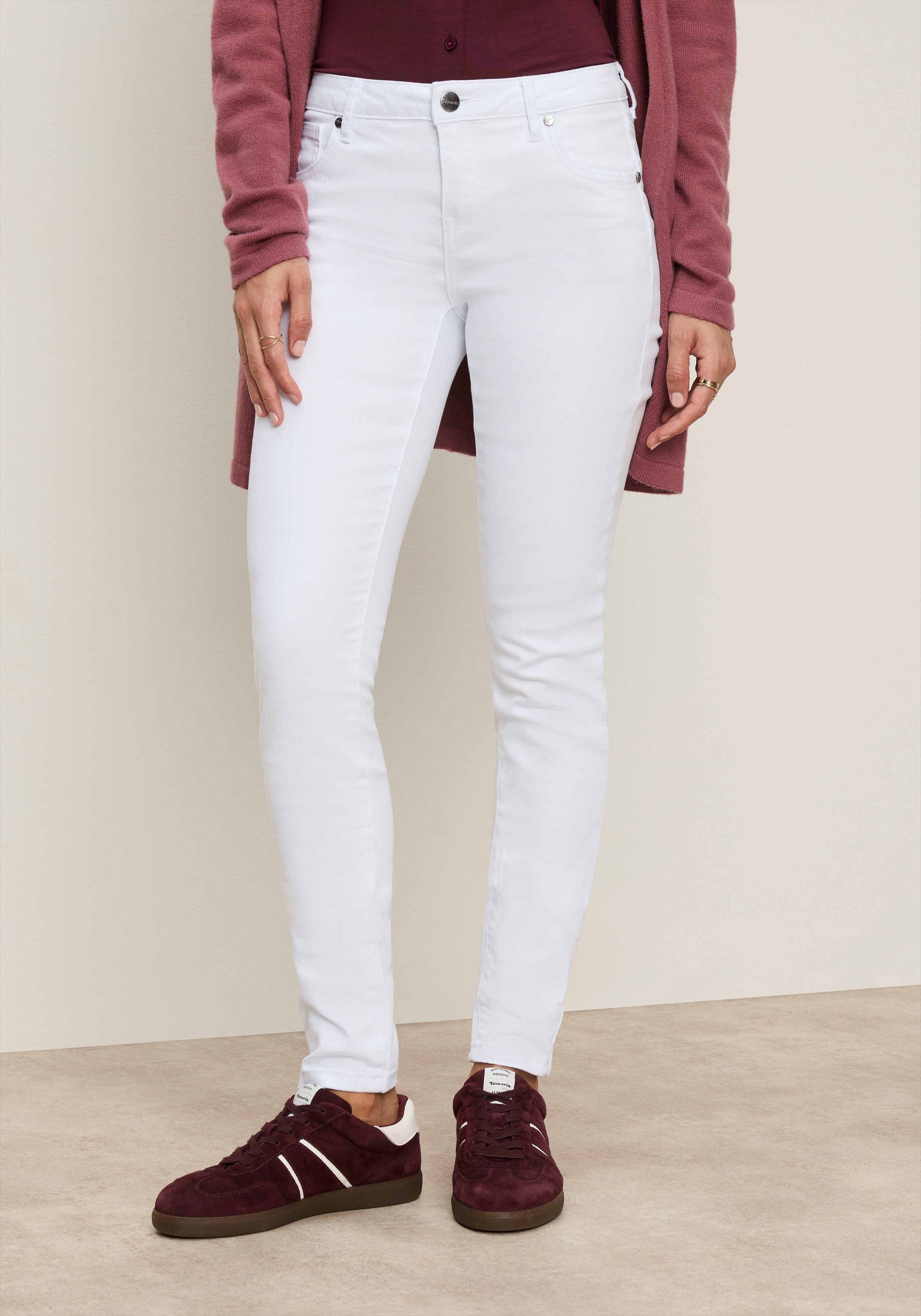Tamaris Skinny-fit-Jeans aus bequemen Stretch-Denim schmale Beinweite, mit Gürtelschlaufenbund, mit Metallreißverschluss