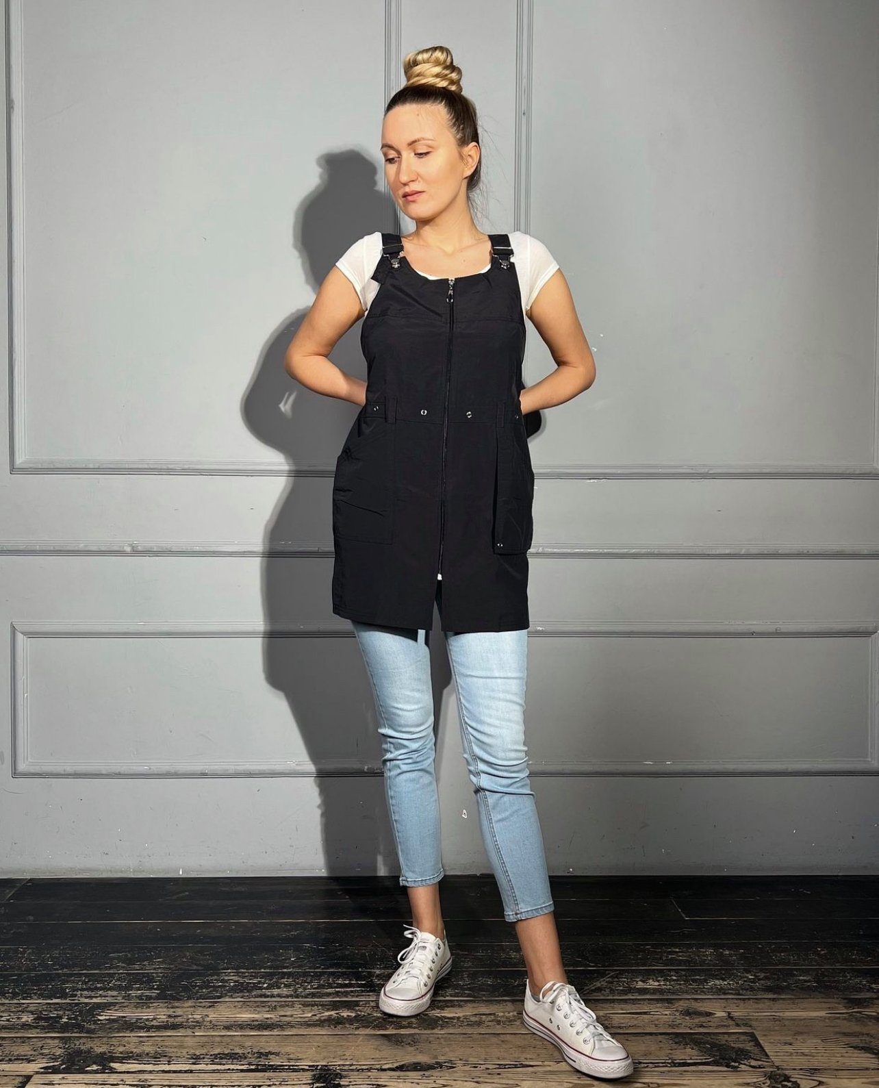 STM Company Халатschürze Халат für Damen Eva ohne Ärmel, (mit Taschen, für Friseure, Kosmetikerinnen), Arbeitskleidung & Berufsbekleidung