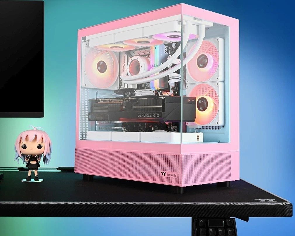 AurumPC R5 5600 mit RTX5060 8GB und 16GB DDR4 RAM Pink Edition Gaming-PC (AMD Ryzen 5 5600, GeForce RTX 5060, 16 GB RAM, 1000 GB SSD, Luftkühlung, Windows 11, WLAN)