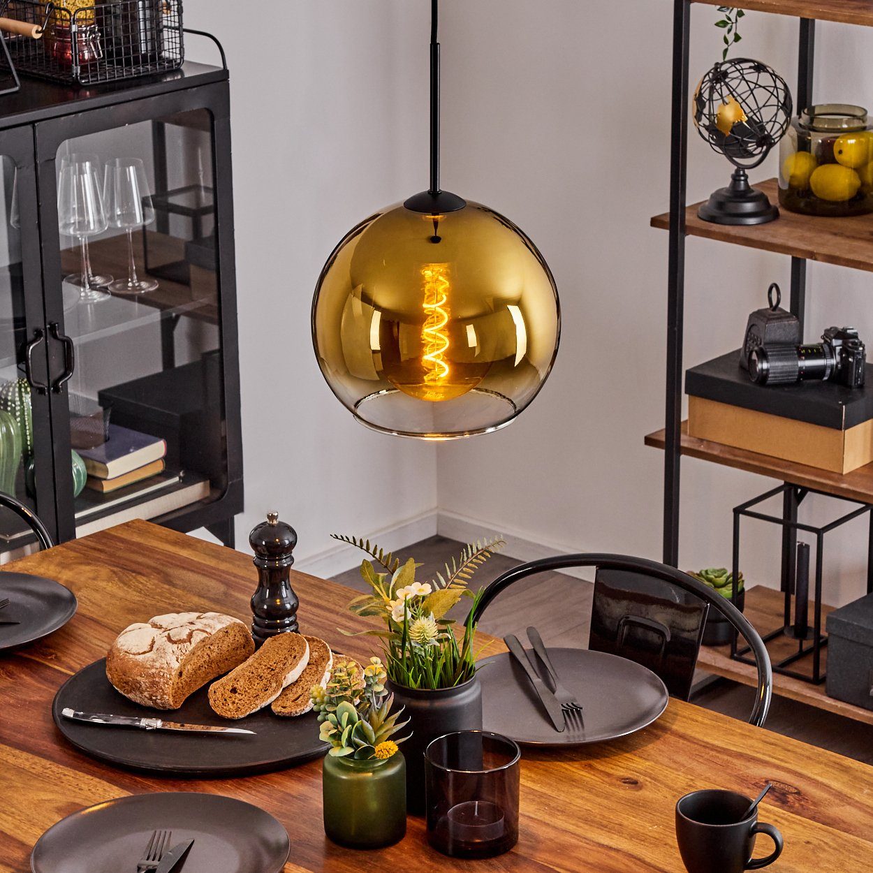 hofstein Hängeleuchte »Cesaro« Hängelampe aus Metall/Glas in Schwarz/Goldfa günstig online kaufen