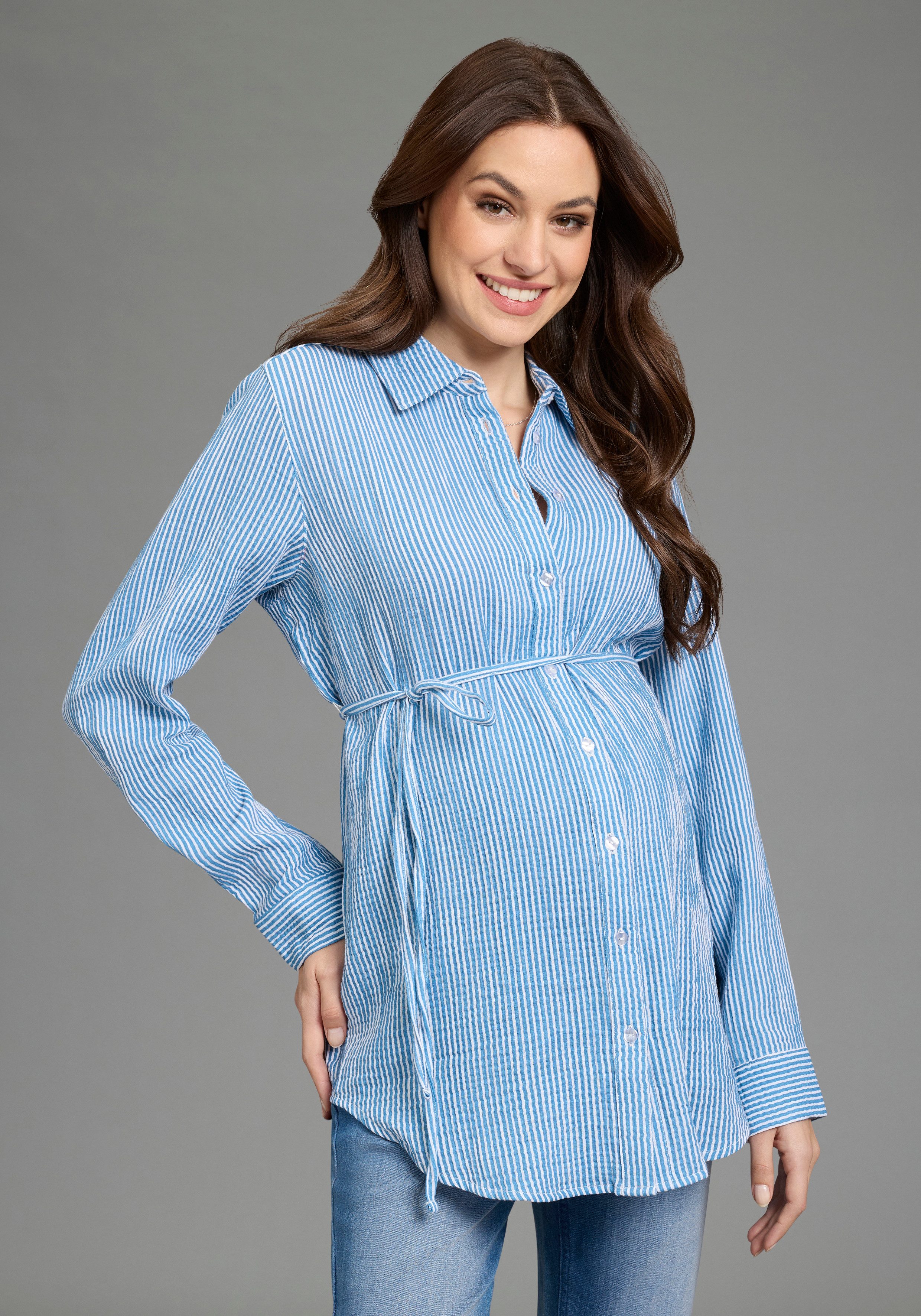 Neun Monate Umstandsshirt Umstands-Bluse, Streifenbluse mit Blusenkragen, mit Bindebändern, mit Knopfleiste, langärmlig. € 39,99, (€ 39,99 pro 1 Stk).