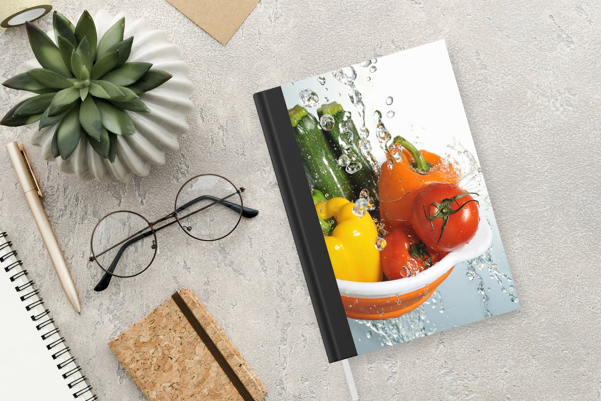 MuchoWow Notizbuch Gemüse - Wasser Journal, Tagebuch, - 98 A5, Sieb, Merkzettel, Notizheft, Haushaltsbuch Seiten