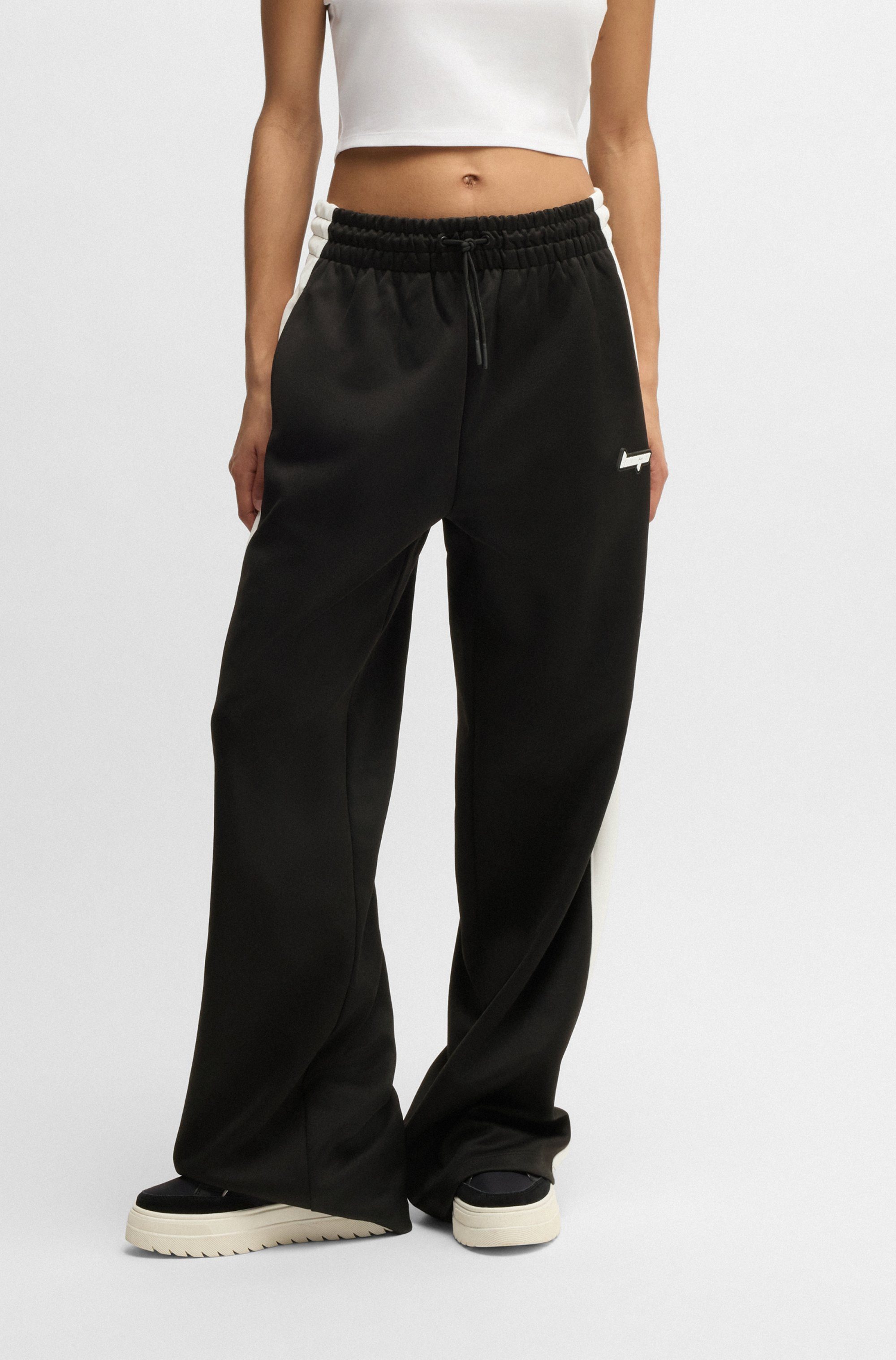 HUGO Blue Webhose Nelarina im Retro color blocking günstig online kaufen