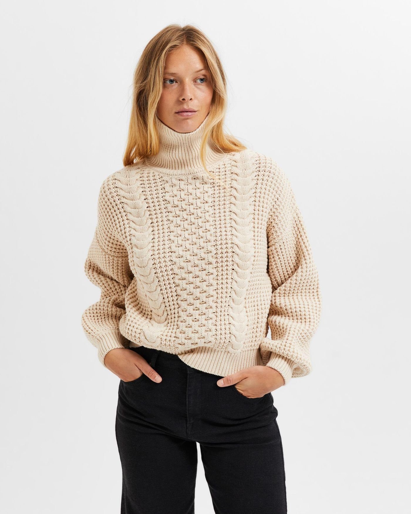 SELECTED FEMME Strickpullover Rollkragen Zopf Strickpullover Relaxed Sweater SLFBIRTHA 4448 in Sand