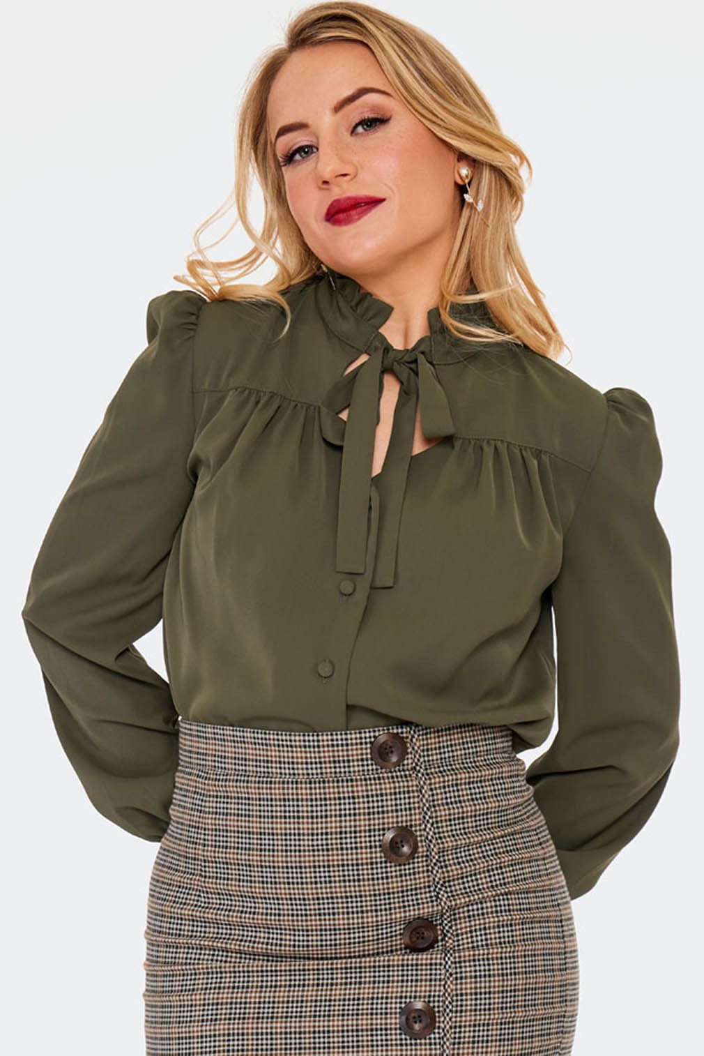 Voodoo Vixen Blusenshirt Green Tie 50er Retro Schluppenbluse Puffärmel Green Tie 50er Retro Schluppenbluse Puffärmel – Bild 4 von 5
