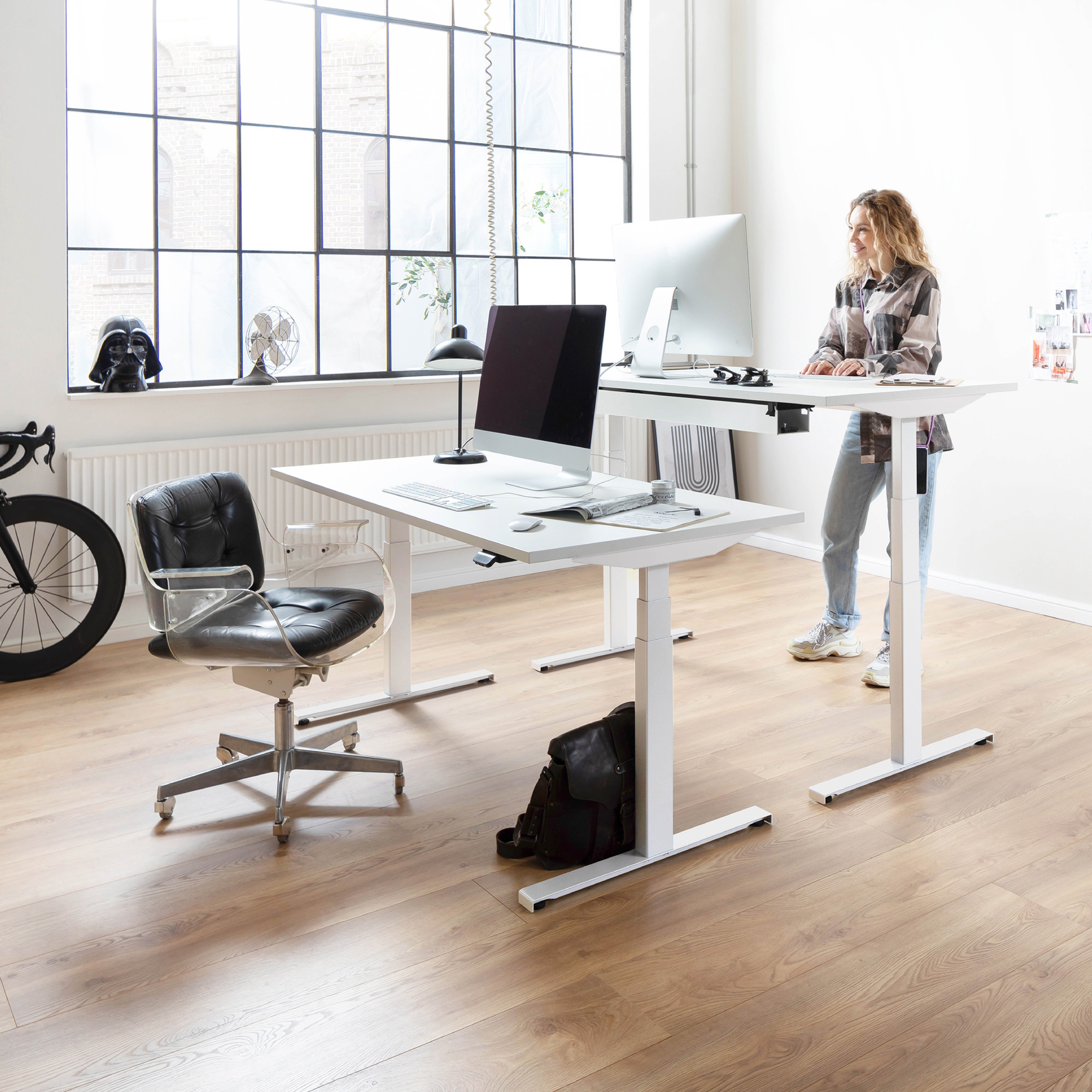 boho office® Schreibtisch stufenlos Easydesk, in in - Denmark Made höhenverstellbar elektrisch Weiß