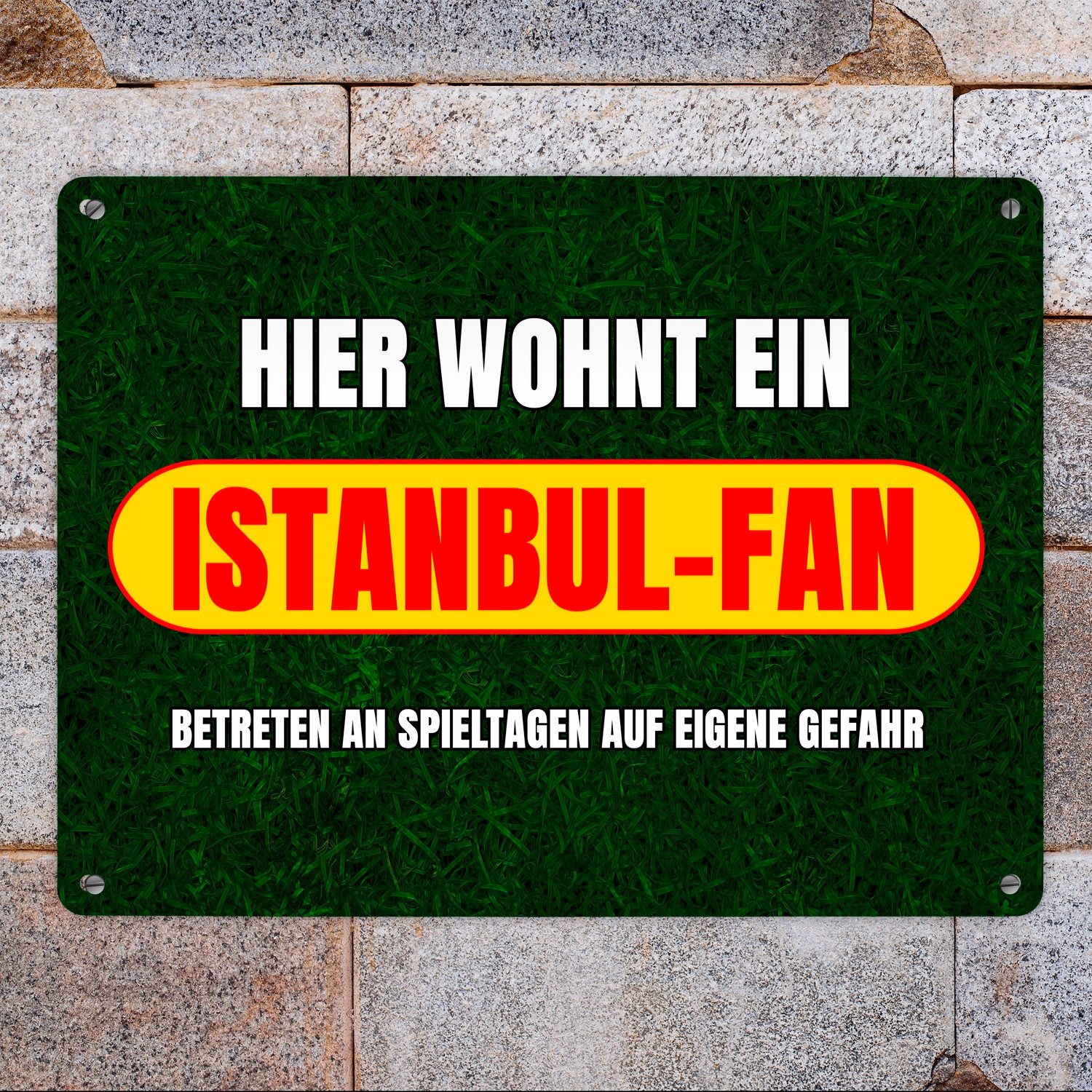 speecheese Metallschild Hier wohnt ein Istanbul-Fan Metallschild XL in 21x28 cm mit Rasenmotiv