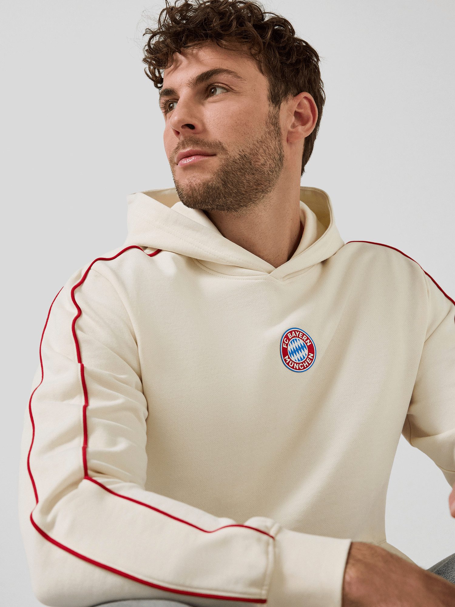 FC Bayern München Kapuzenpullover FC Bayern München, Hoodie Essentials, Herren, Off white