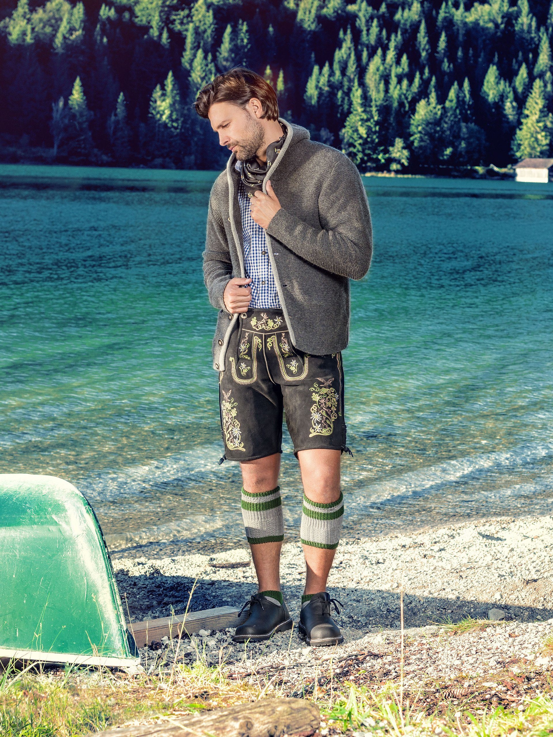 Almbock Trachtenstrickjacke Strickjacke Bavaria (1-tlg) anthrazit mit Kapuze
