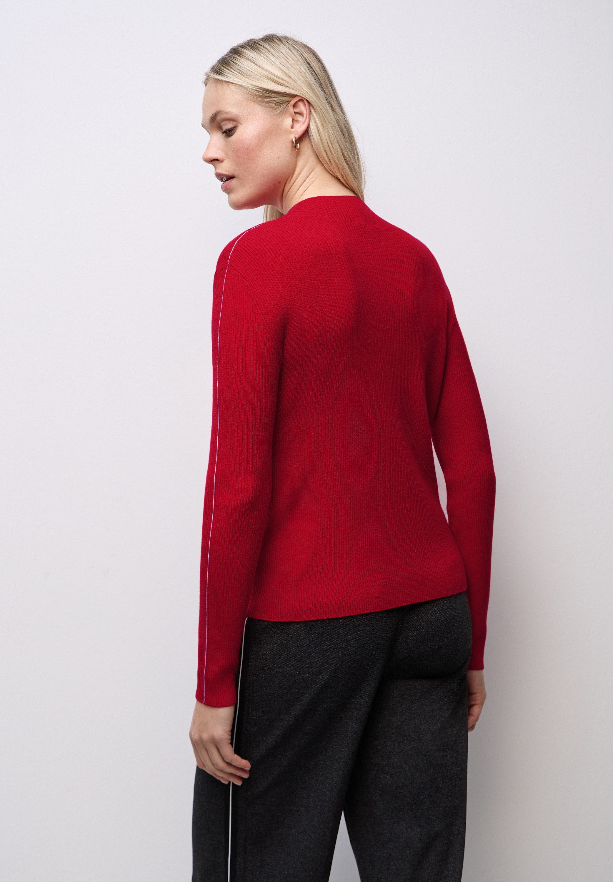 STREET ONE Rollkragenpullover mit Tape Detail am Ärmel