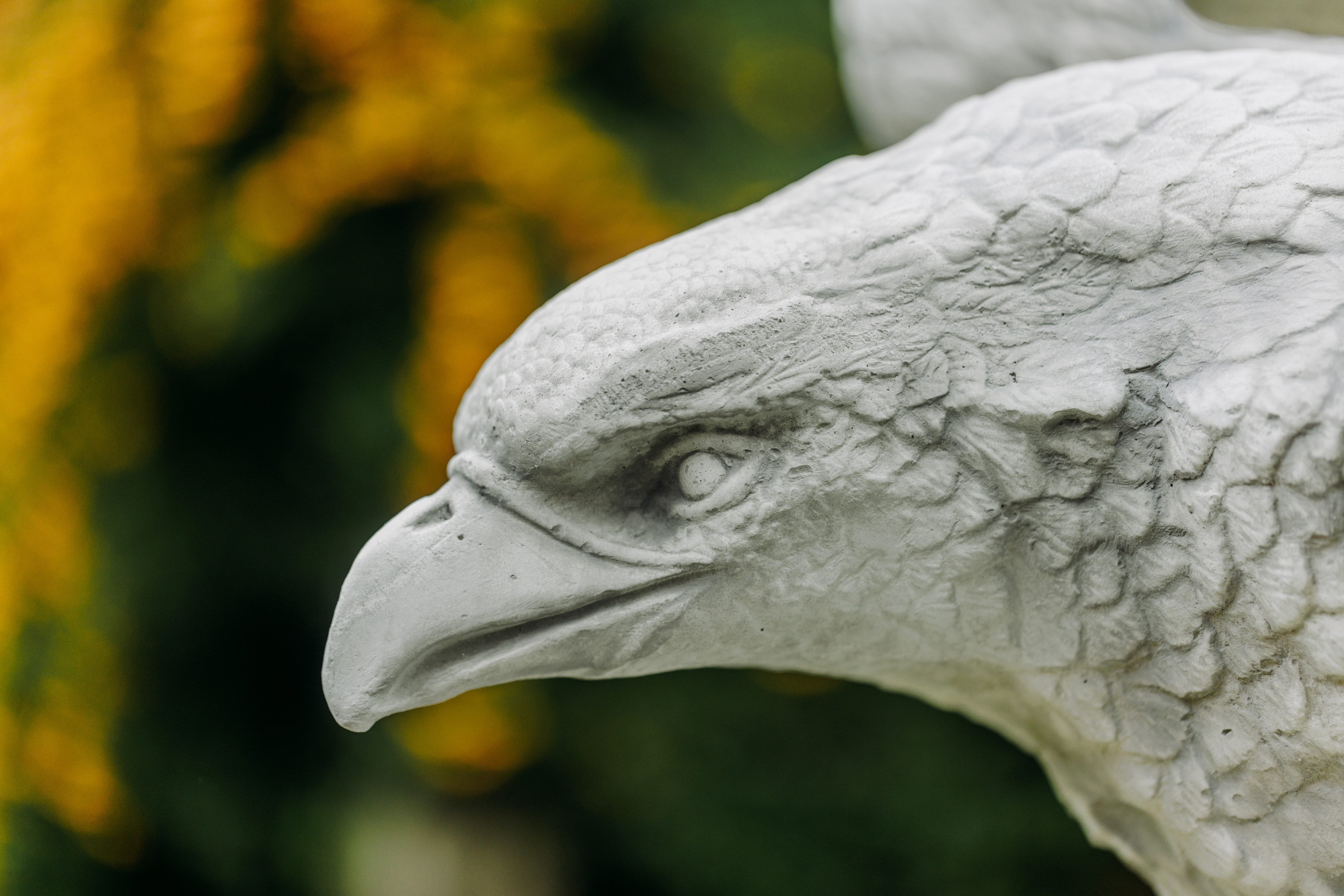 gartendekoparadies.de Gartenfigur Beeindruckende Adler-Statue, H. 83 cm, 118 kg, Frostsicher