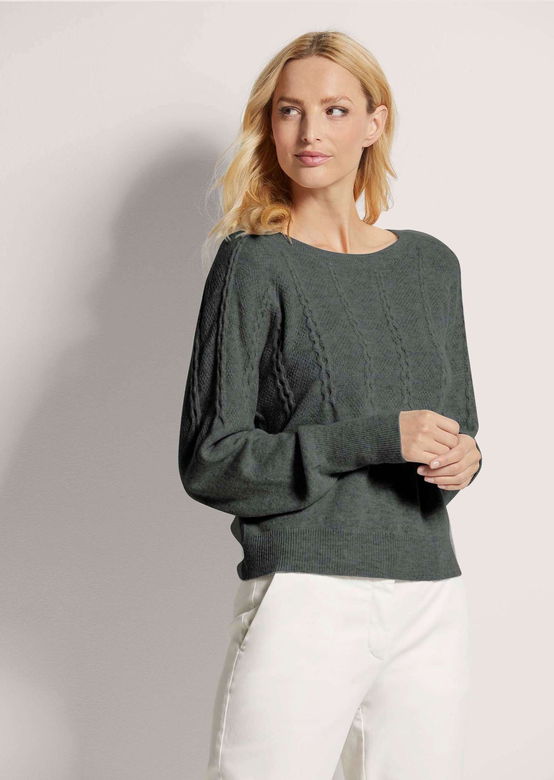 MADELEINE Strickpullover Rundhals-Pullover mit Zopfmuster Melierte Optik, U-Boot-Ausschnitt, ohne Verschluss
