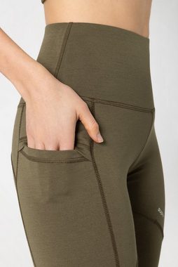 SUPER.NATURAL Funktionstights für Damen, Merino ALPINE ACTIVE funktionell, atmungsaktiv