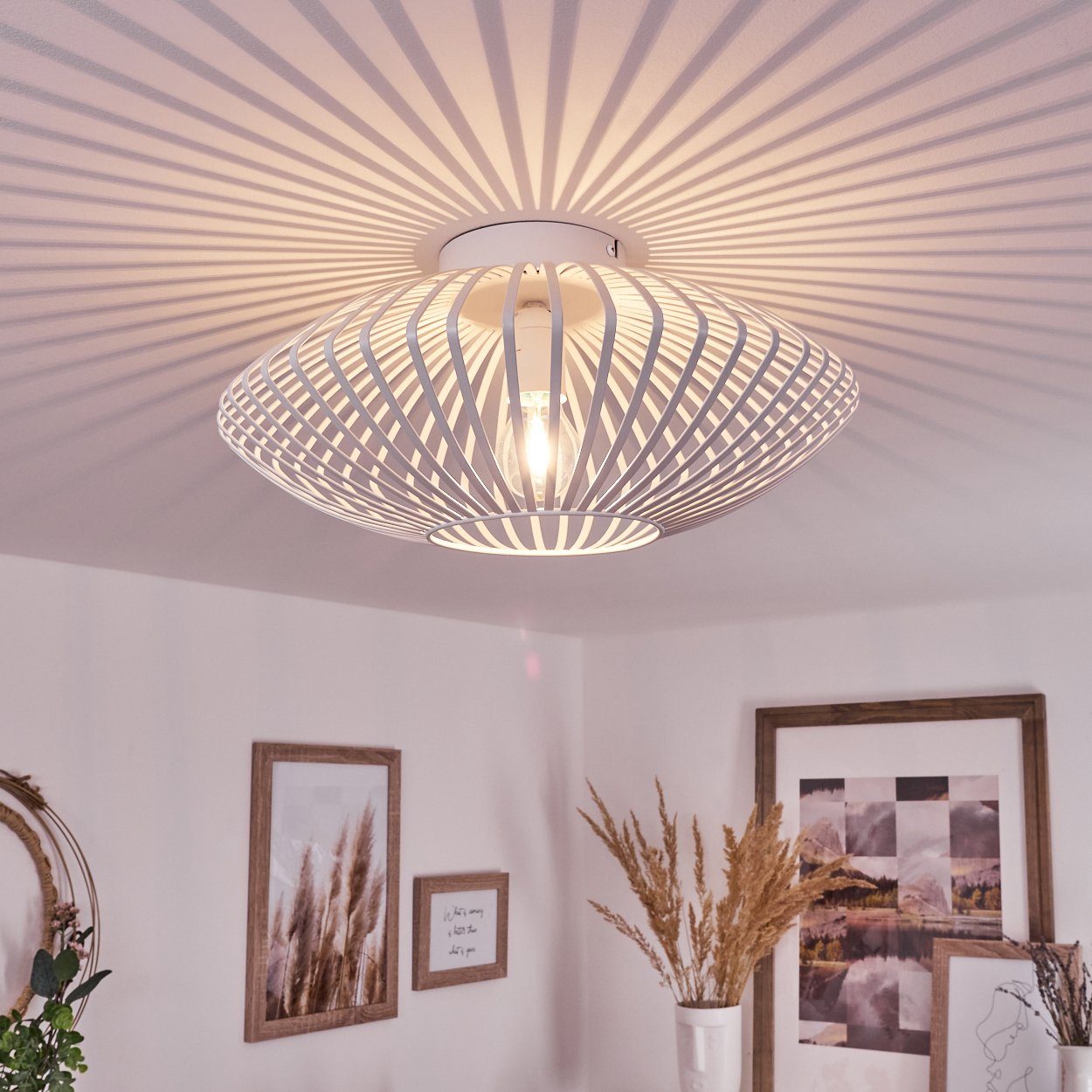 hofstein Deckenleuchte »Pieris« runde Deckenlampe aus Metall in Weiß, ohne Leuchtmittel, Retro-Leuchte mit Lichteffekt durch Gitter-Optik, Ø39cm, E27
