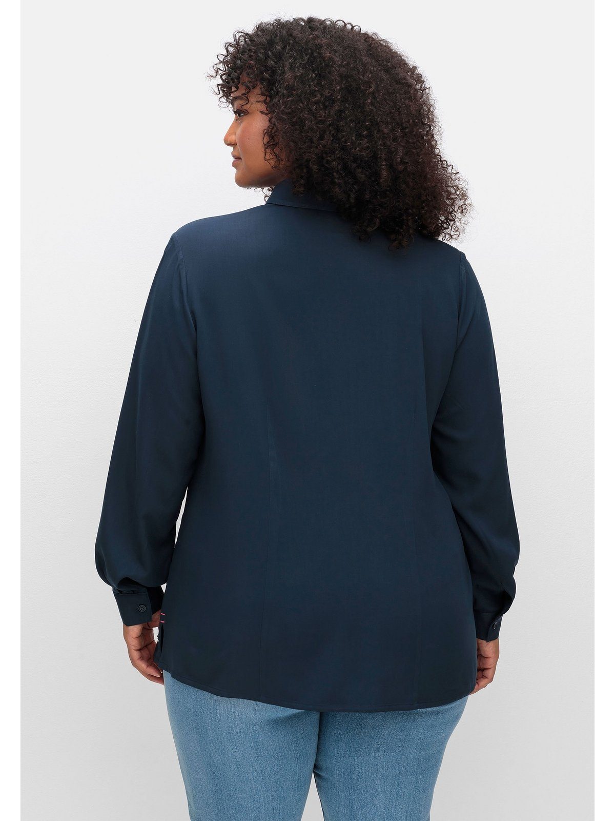 Sheego Hemdbluse Große Größen mit Wordingprint am Ärmelsaum