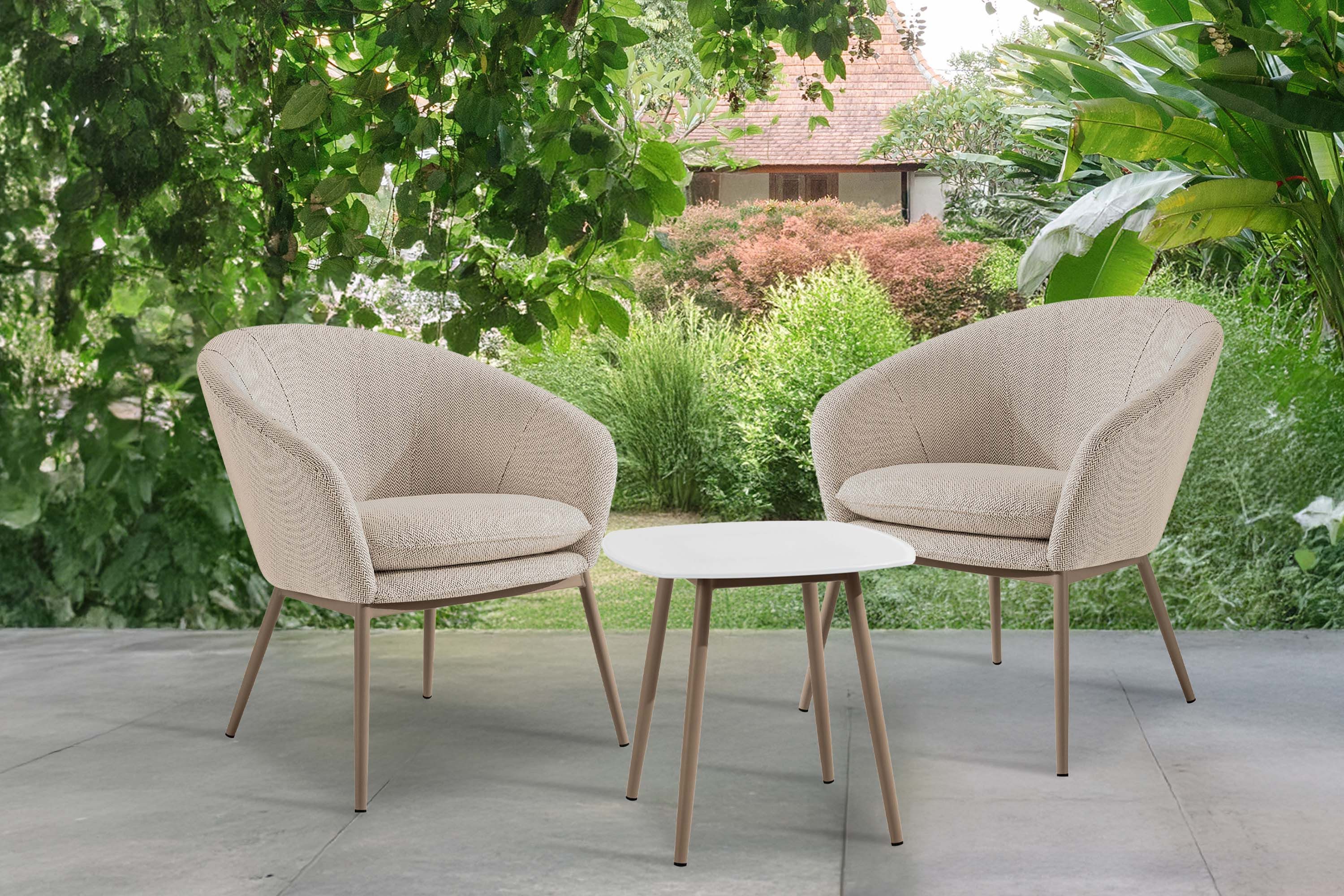 KONSIMO® Gartentisch SOLIS Balkontisch, Stahlgestell, hergestellt in der EU, Tischplatte aus gehärtetem Glas, Modern, pflegeleicht