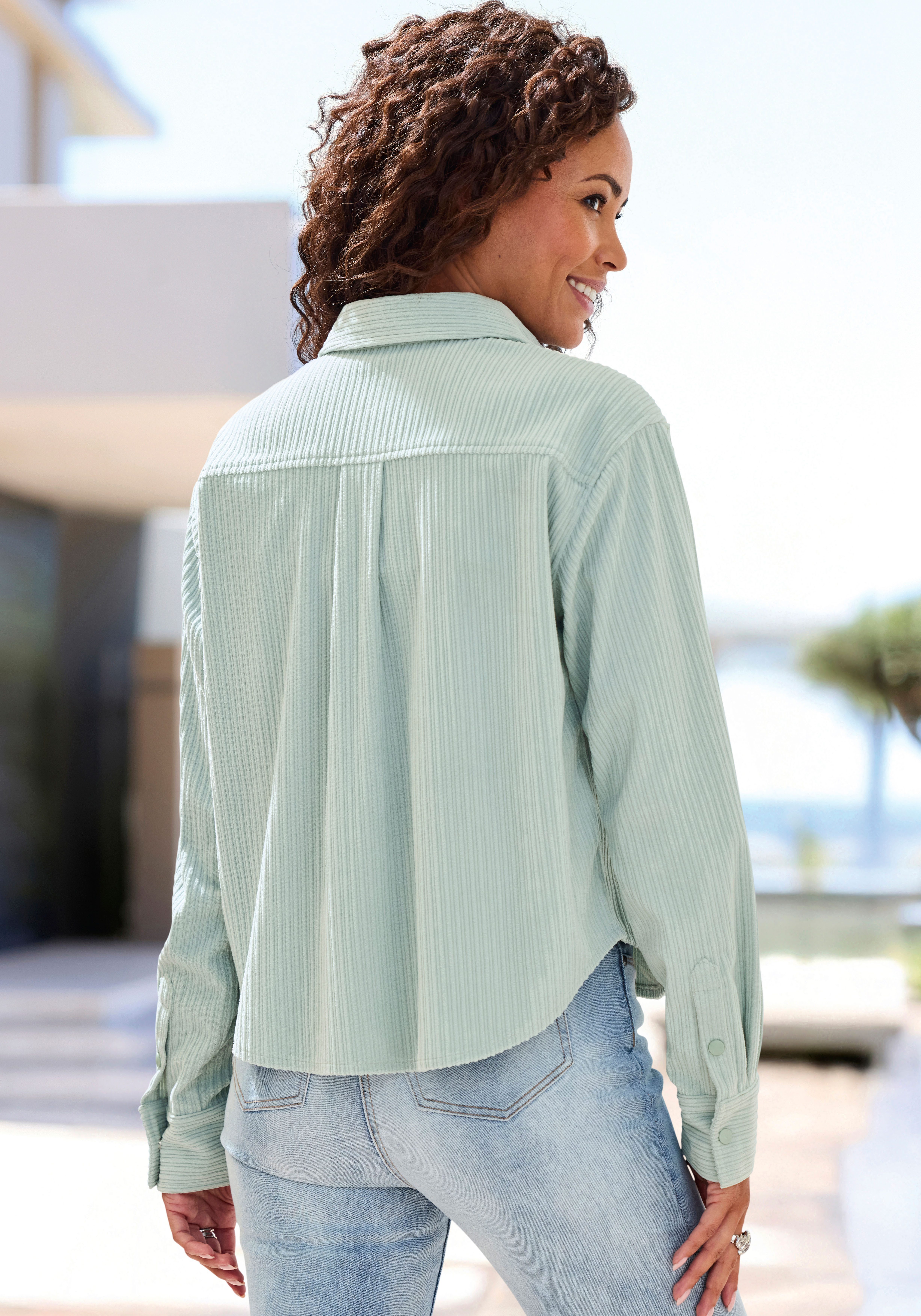 Buffalo Hemdbluse aus weicher Cordqualität Bluse aus Breitcord, Langarmbluse in verkürzter Länge, Cordbluse – Bild 3 von 5