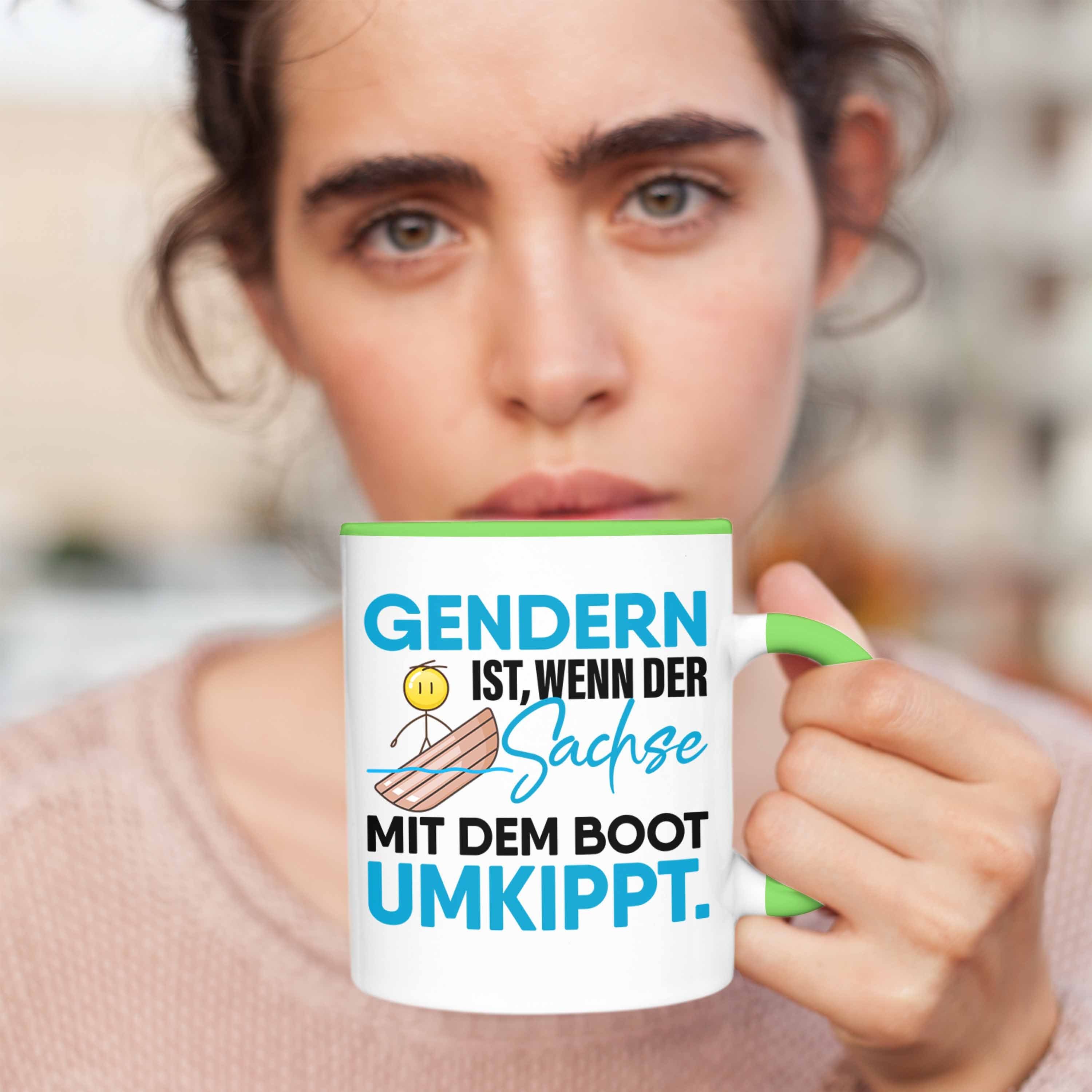 Trendation Gendern Spruch Tasse – Witziger Spruch „Sachse Mit Dem Boot Umkippt“, Spülmaschinenfest, Beidseitig Bedruckt