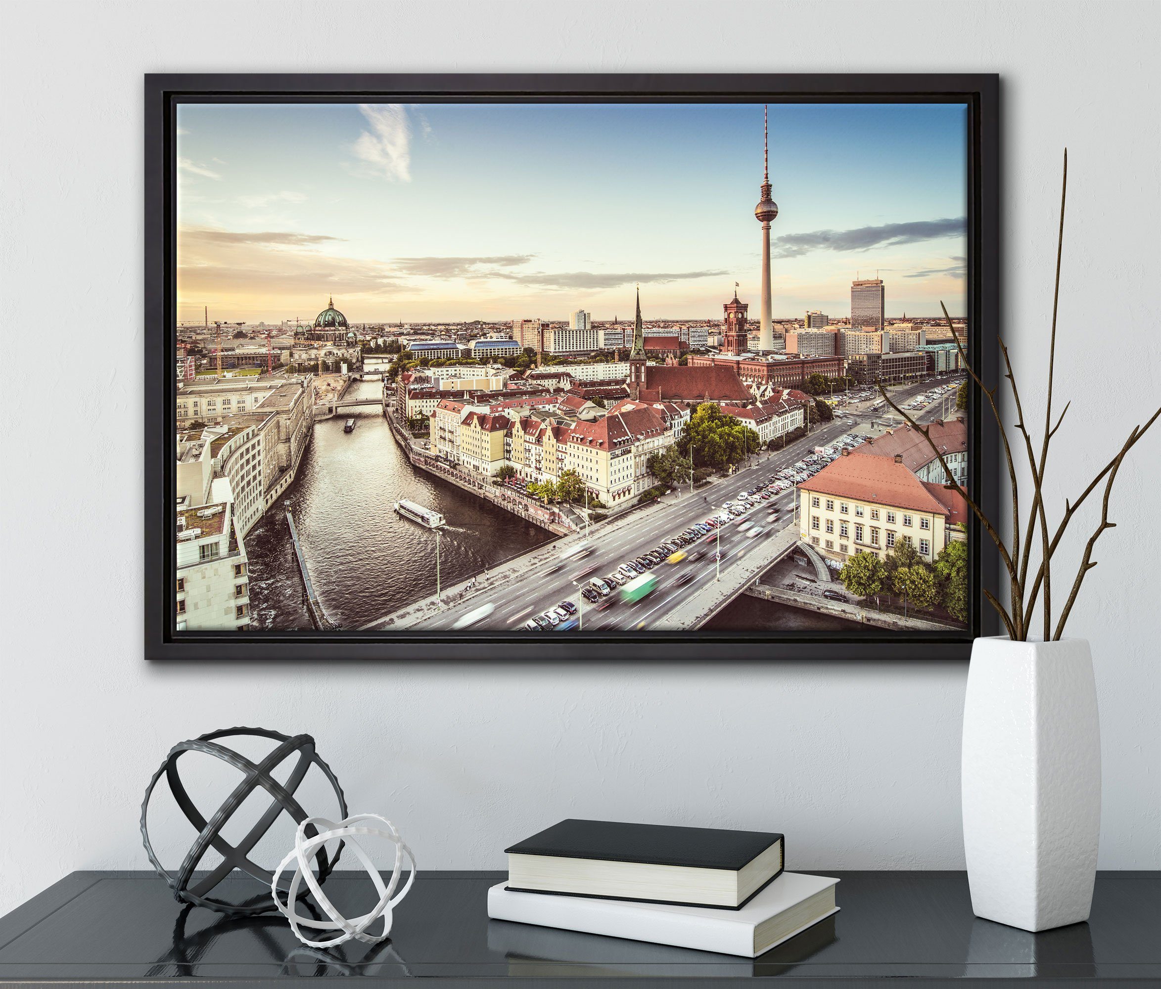 Pixxprint Leinwandbild Skyline von Berlin, Schattenfugen-Bilderrahmen inkl. Wanddekoration Zackenaufhänger bespannt, St), (1 einem fertig gefasst, in Leinwandbild
