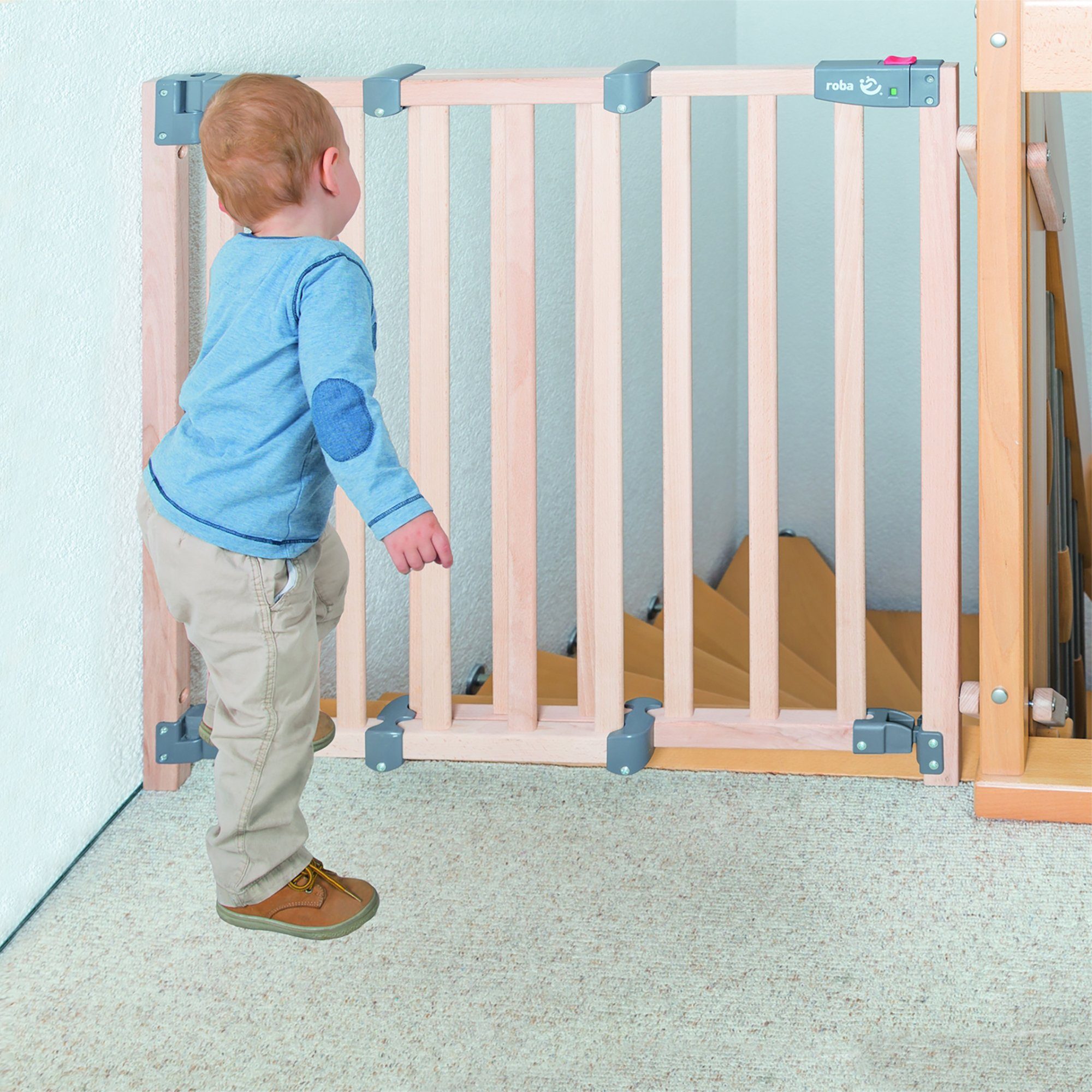 Roba Türschutzgitter Safety Up – Verstellbar 70-118,5 Cm, Höhe 83,5 Cm | Mit Ampelfunktion & Magnetverschluss | Für Tür & Treppe