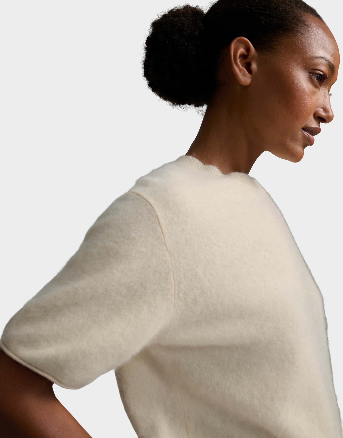 someday Strickpullover Timia aus reiner Wolle Verkürzte, gerade Silhouette mit flauschiger Oberfläche – Bild 4 von 5