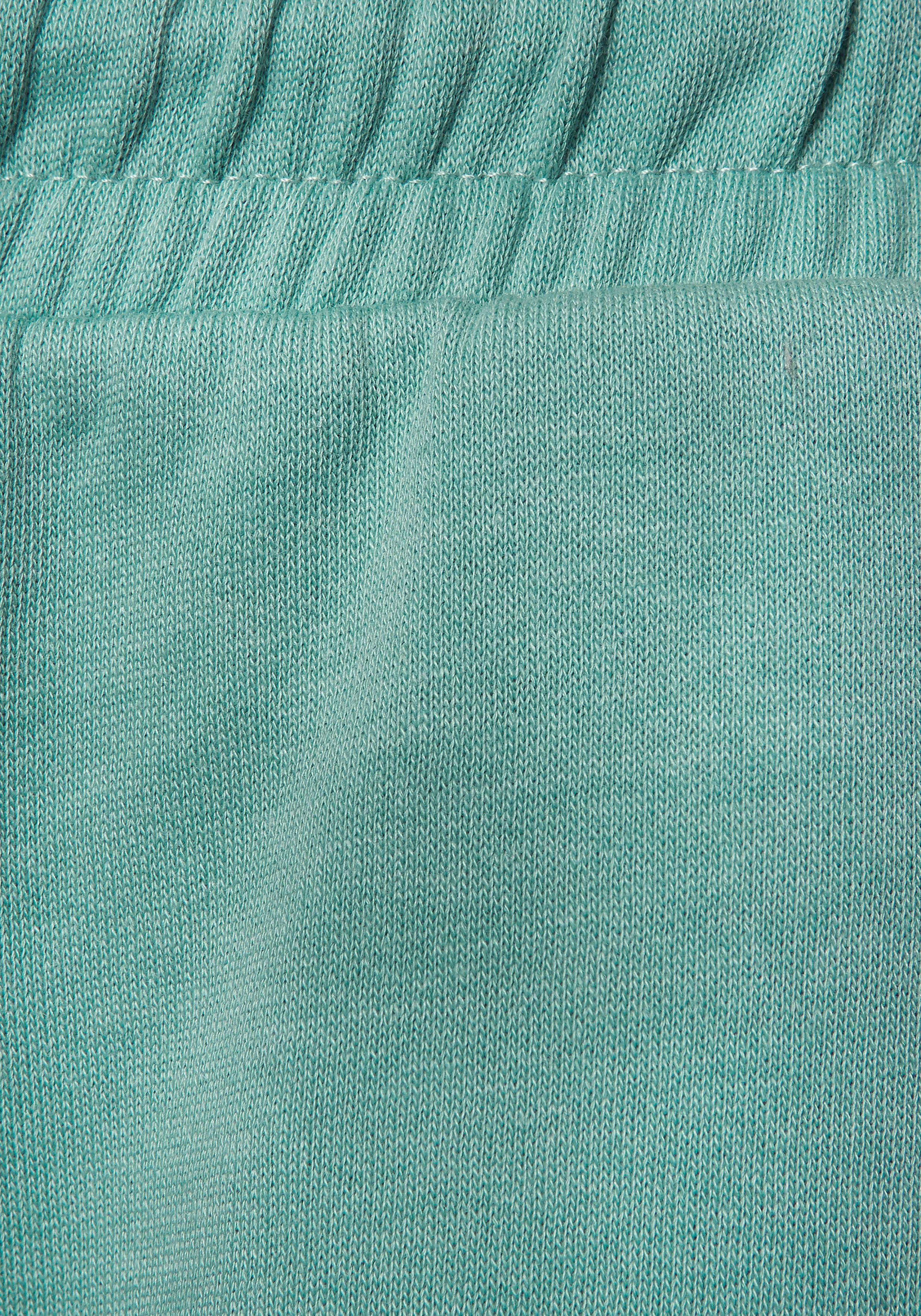 Buffalo Sweatshorts Loungeshorts mit seitlichen Taschen und kleinem Print, Loungewear