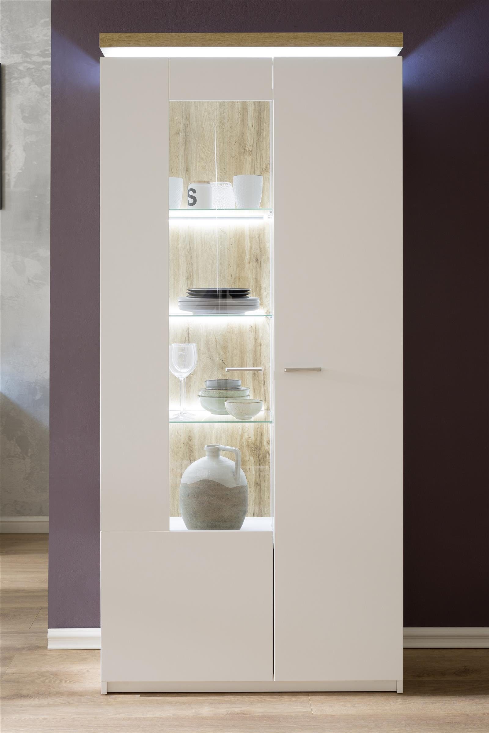 MCA furniture Vitrine 88 x 198 x 38 cm (B/H/T)