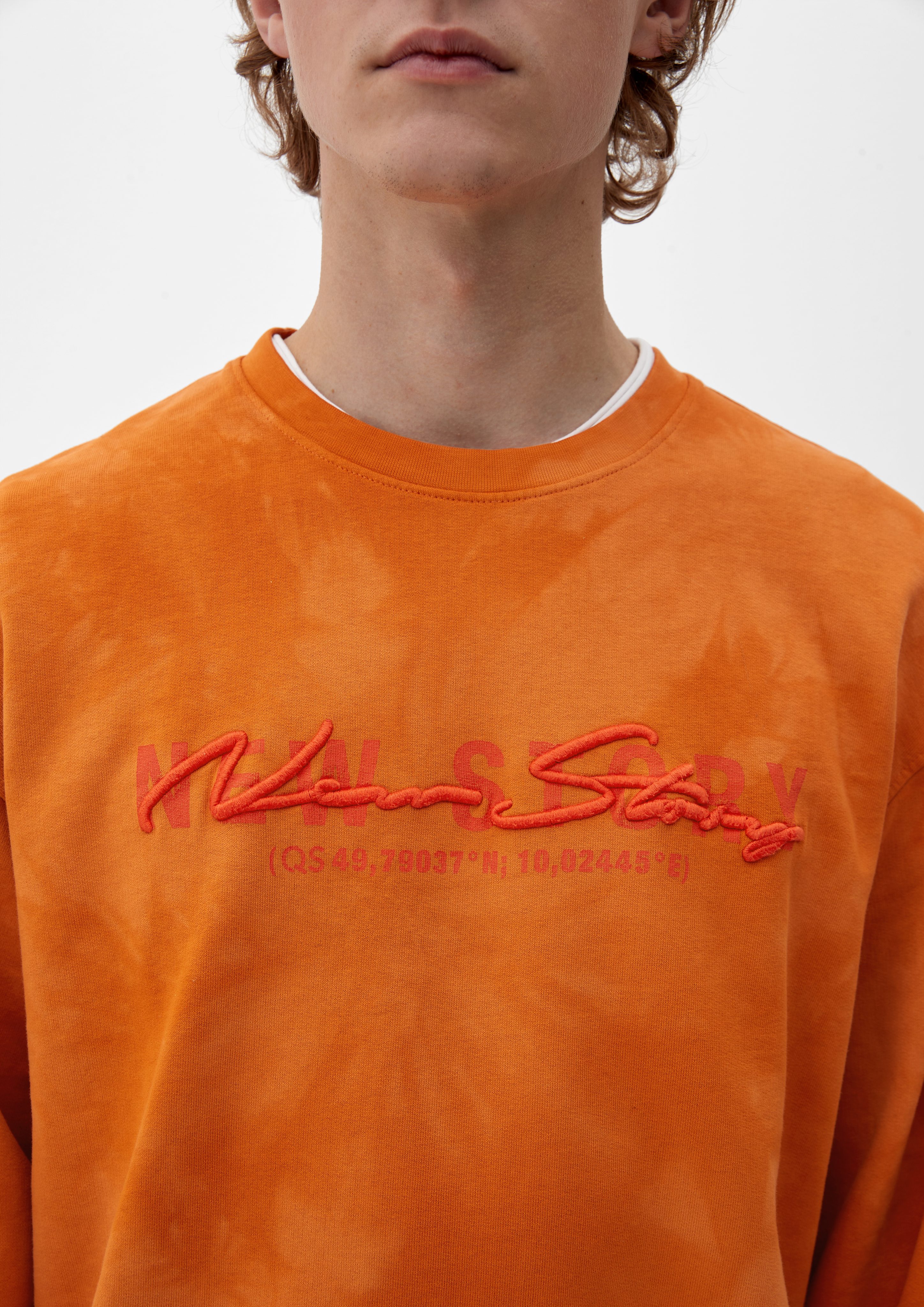 QS Sweatshirt Sweatshirt in Batik-Optik Stickerei orange