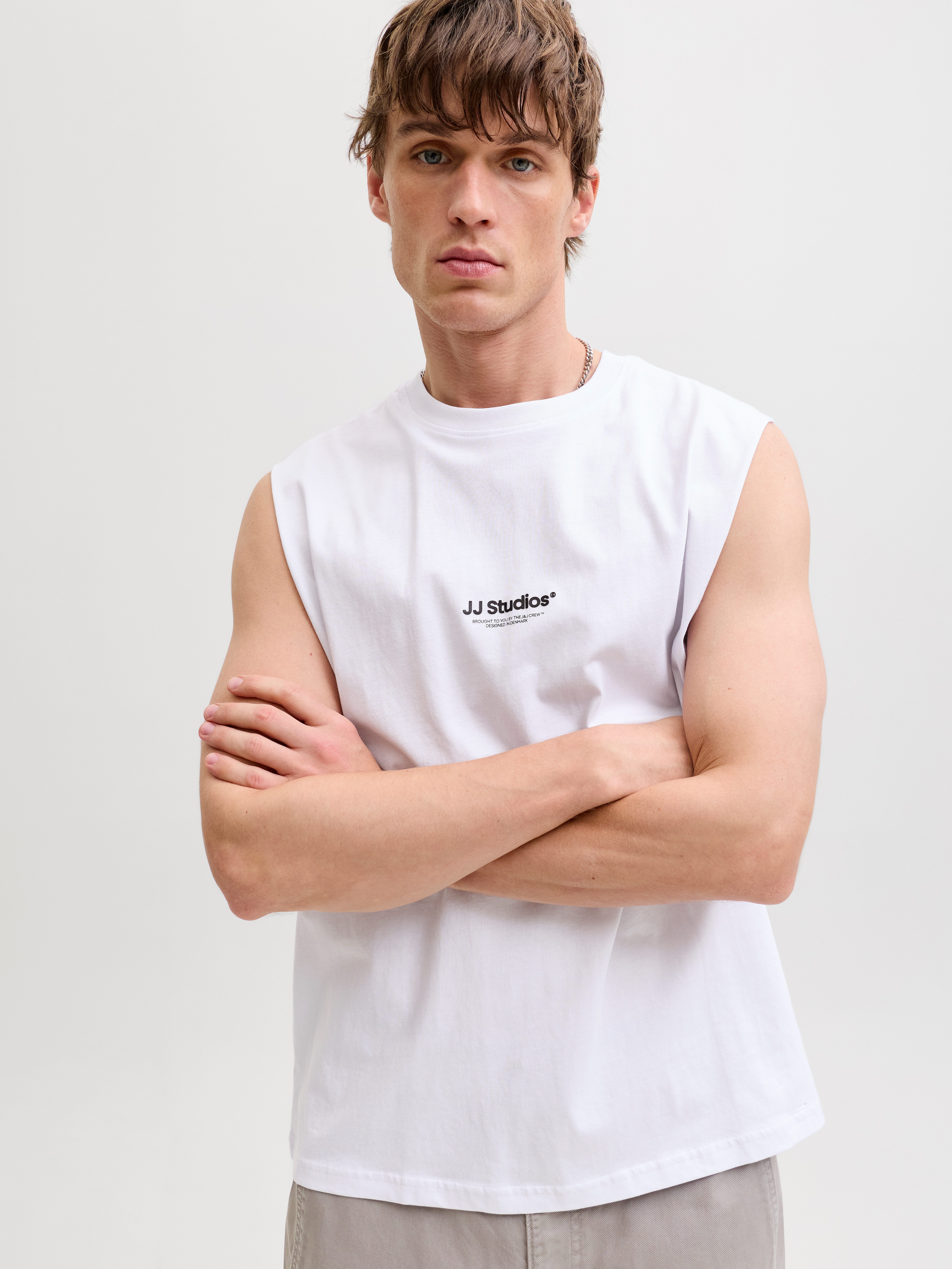 Jack & Jones Muscleshirt JJESOHO SLEEVELESS TEE SN mit Logobranding